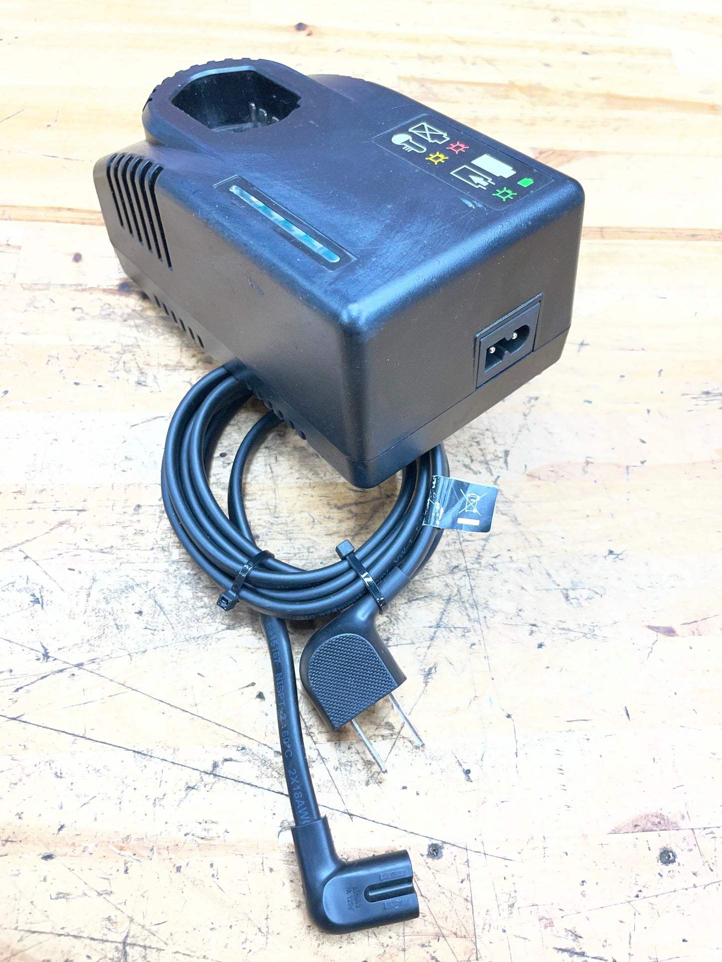 Snap On 14.4v Battery Charger CTC772A