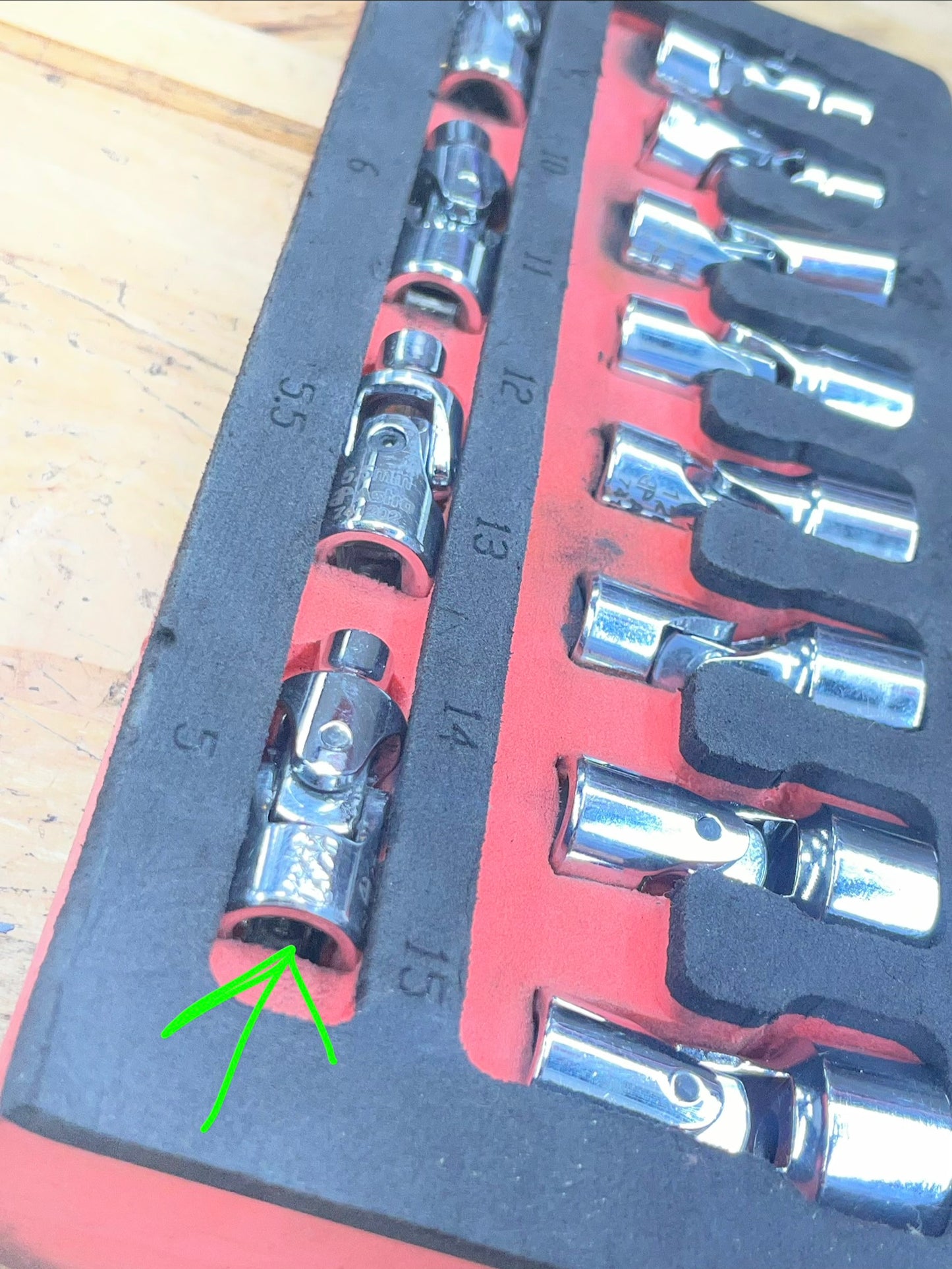 Astro Pneumatic 1/4” Metric Universal Swivel Socket Set 12pc in Foam 7412