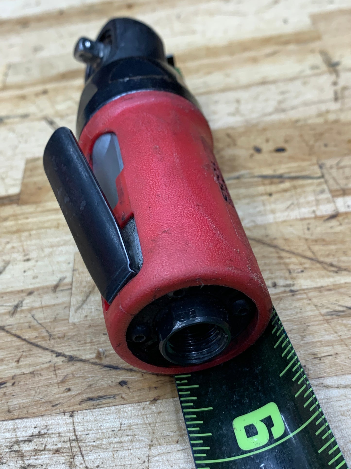 Mac Tools 1/4” Stubby Pneumatic Air Ratchet ARP525