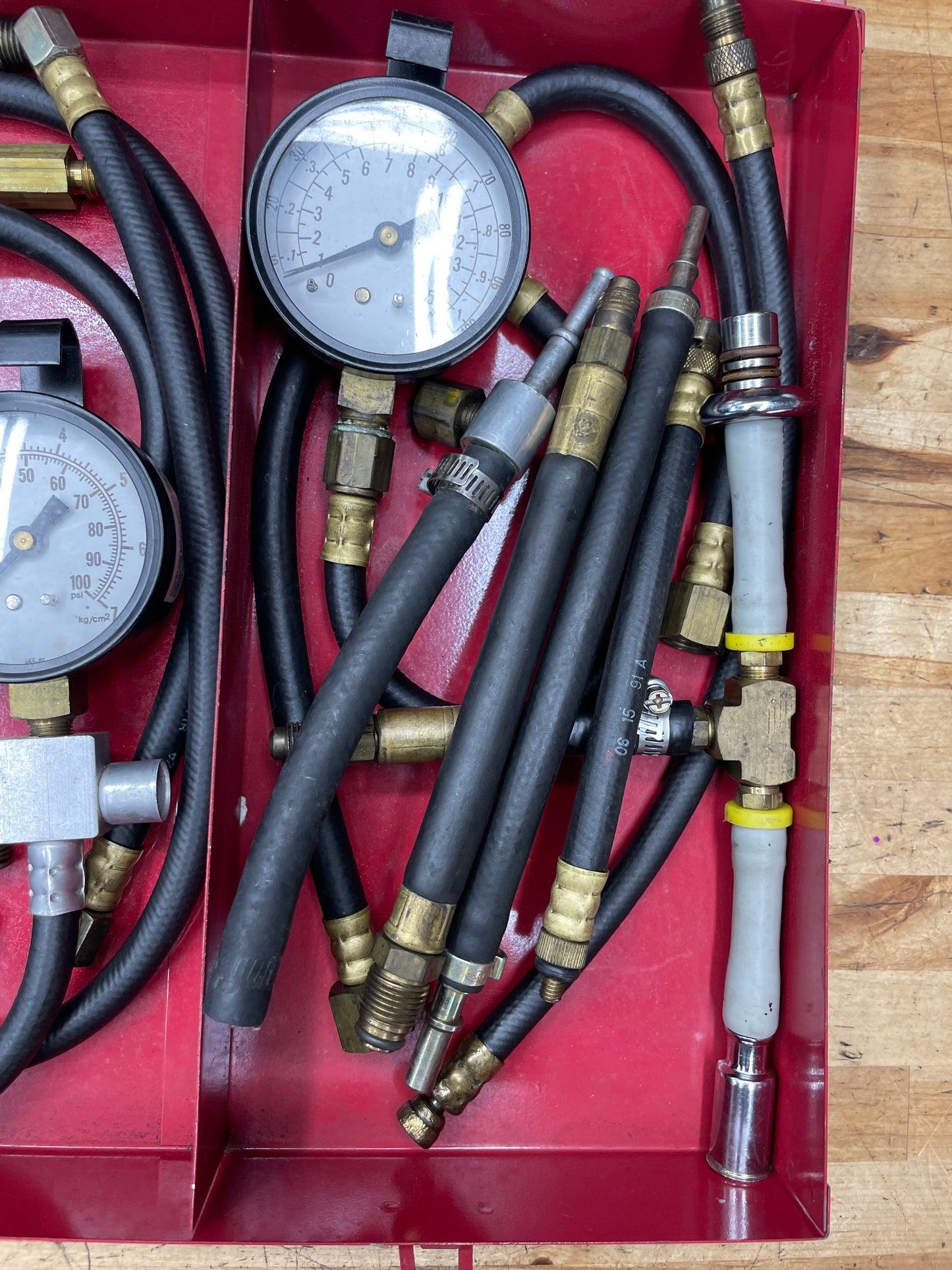 Mac Tools Master Fuel  Pressure Gauge Test Kit  FIT343MD