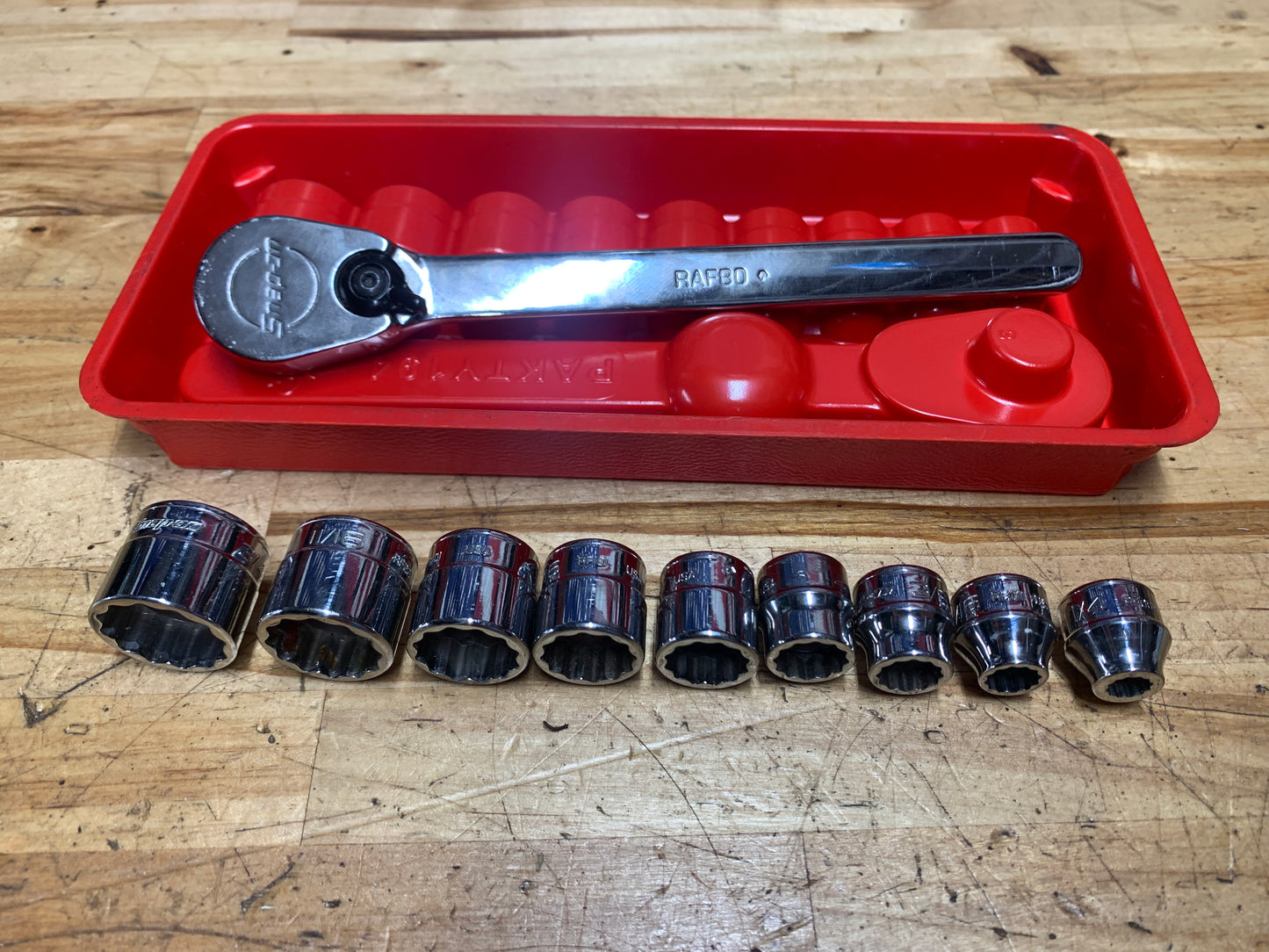 Snap On SAE Low Profile Ratchet and Socket Set USA 210RARFA