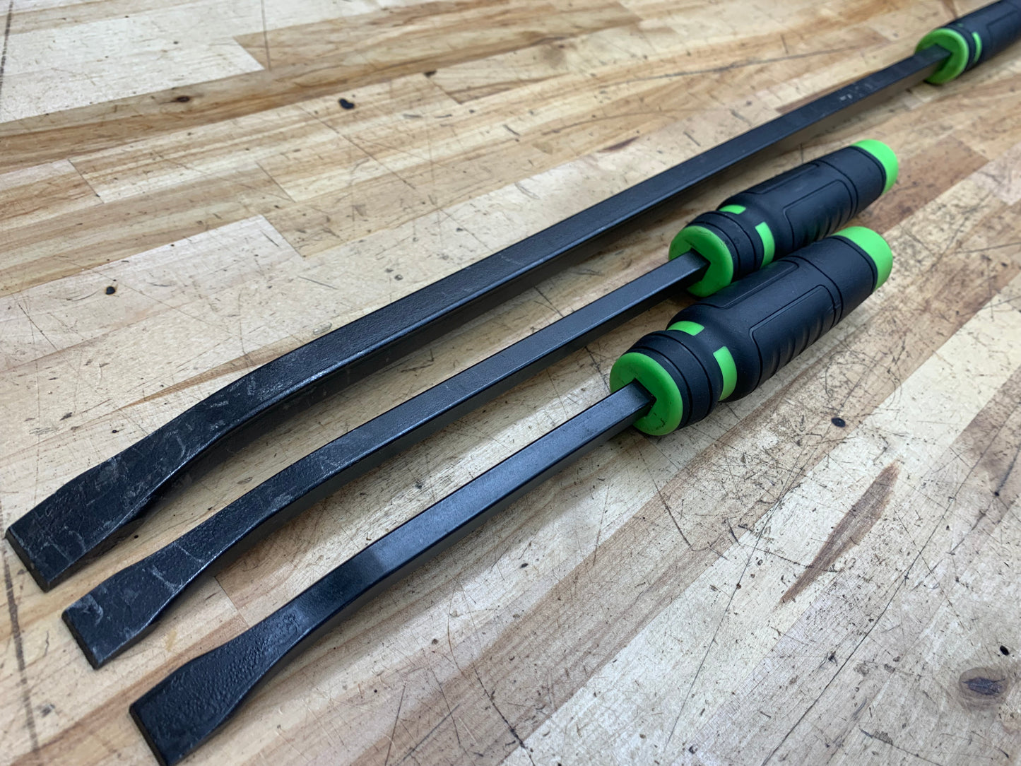 Mac Tools 3pc Green Striking Prybars 30”, 15” & 12”