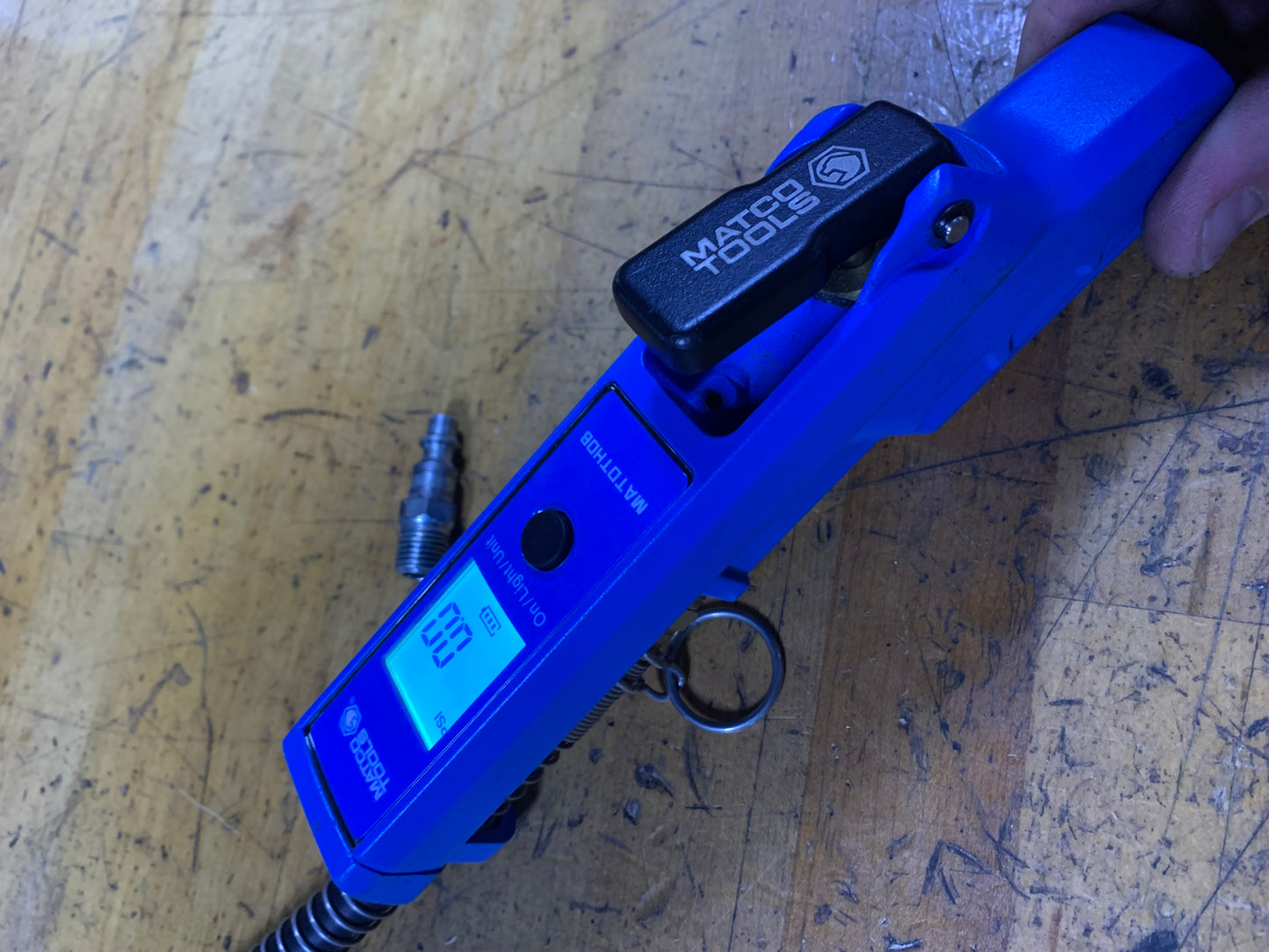 Matco Digital Tire Inflator Gauge, Aluminum Body MATDTHDB