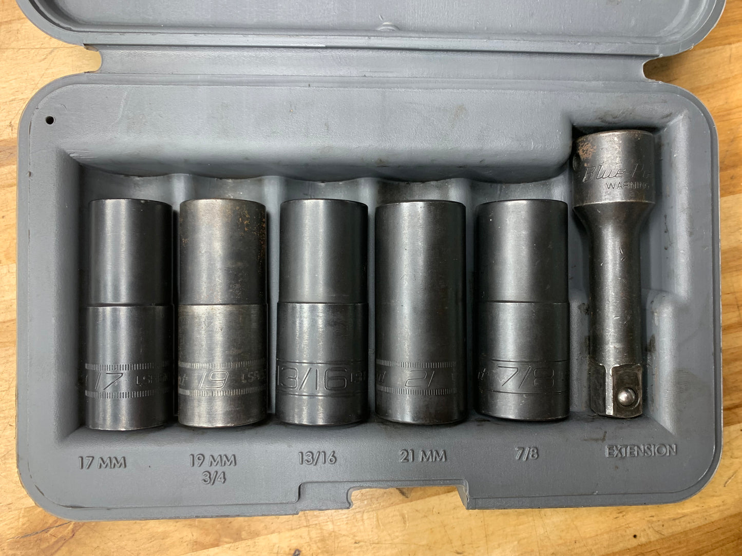 Blue Point Wheel Flip Socket Set Lug Nut Extractor Kit LSR1500