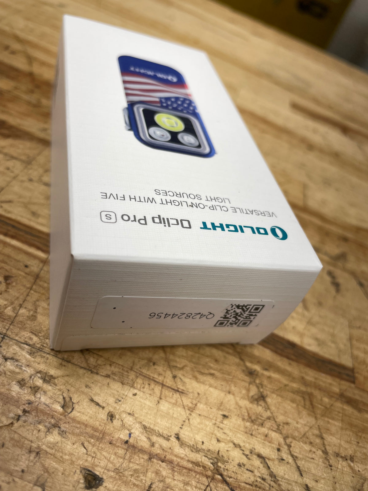 Olight Oclip Pro S Multifunctional EDC Clip Flashligh USA Flag BRAND NEW