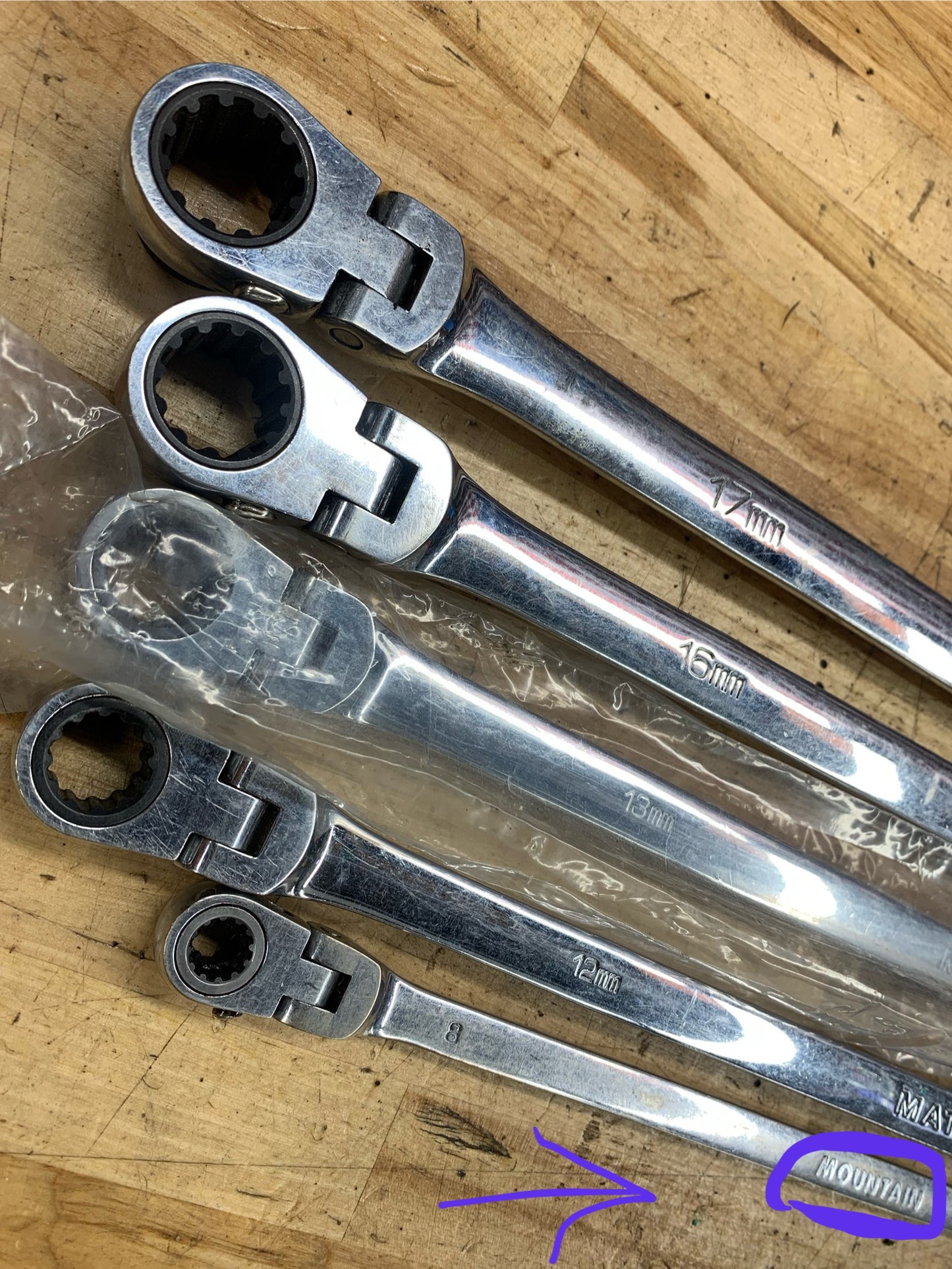 Matco* XL Metric Flex Head Ratcheting Wrench Set 5pc. 8-19mm