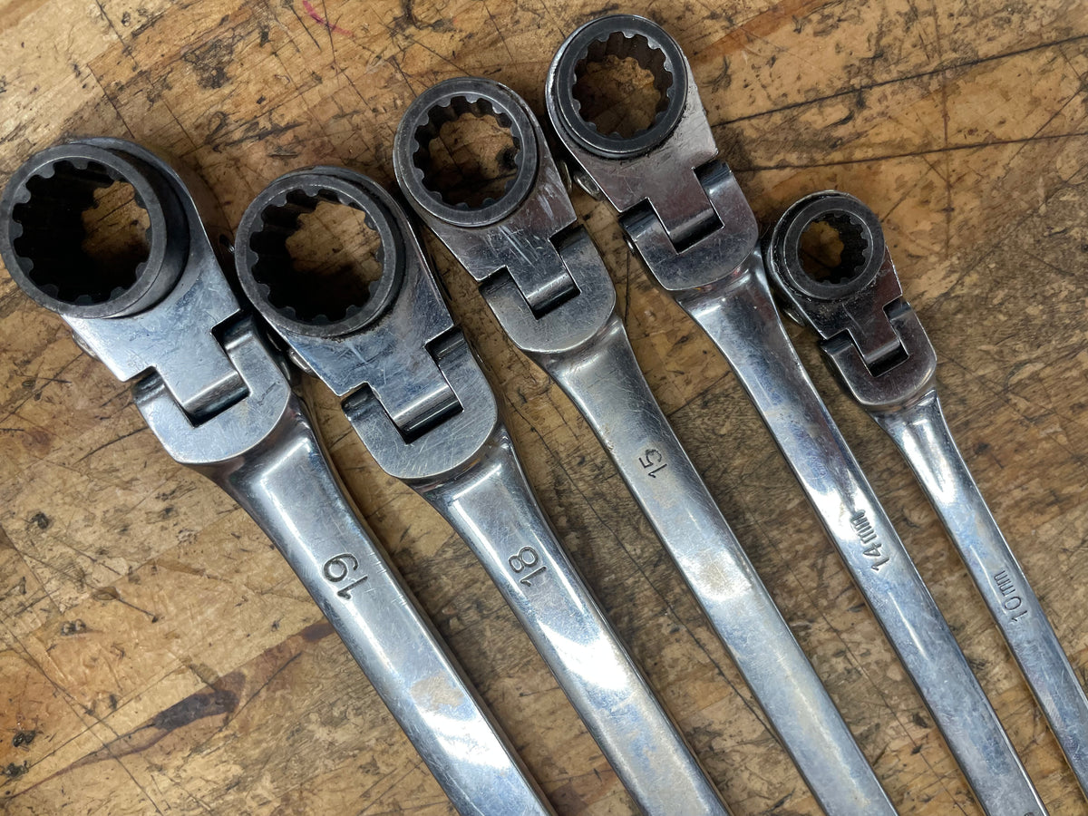 Cornwell/Platinum XL Metric Flex Head Ratcheting Wrench Set 5pc. 8-19mm