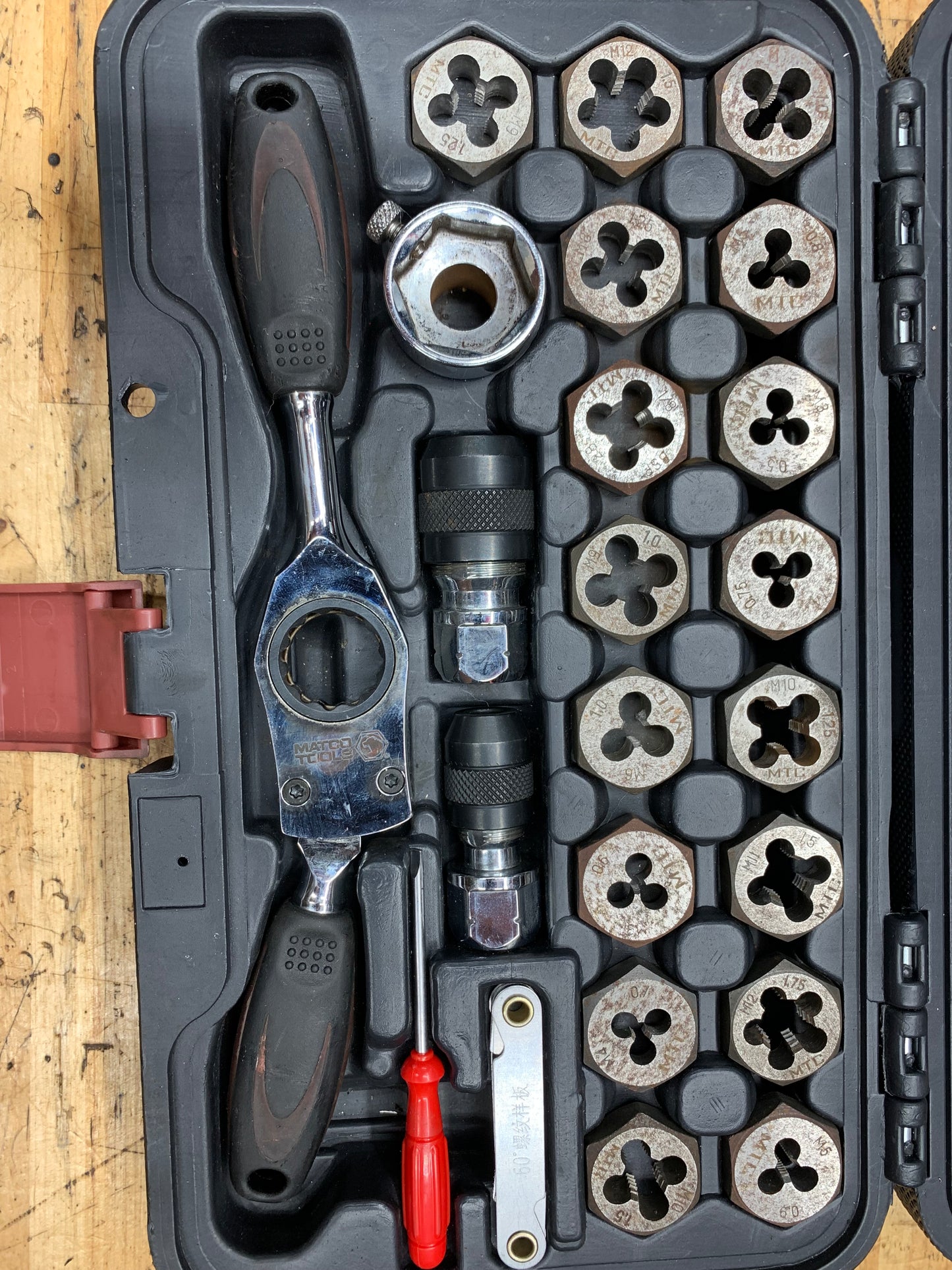 Matco Metric Tap and Die Kit COMPLETE 40MTDS