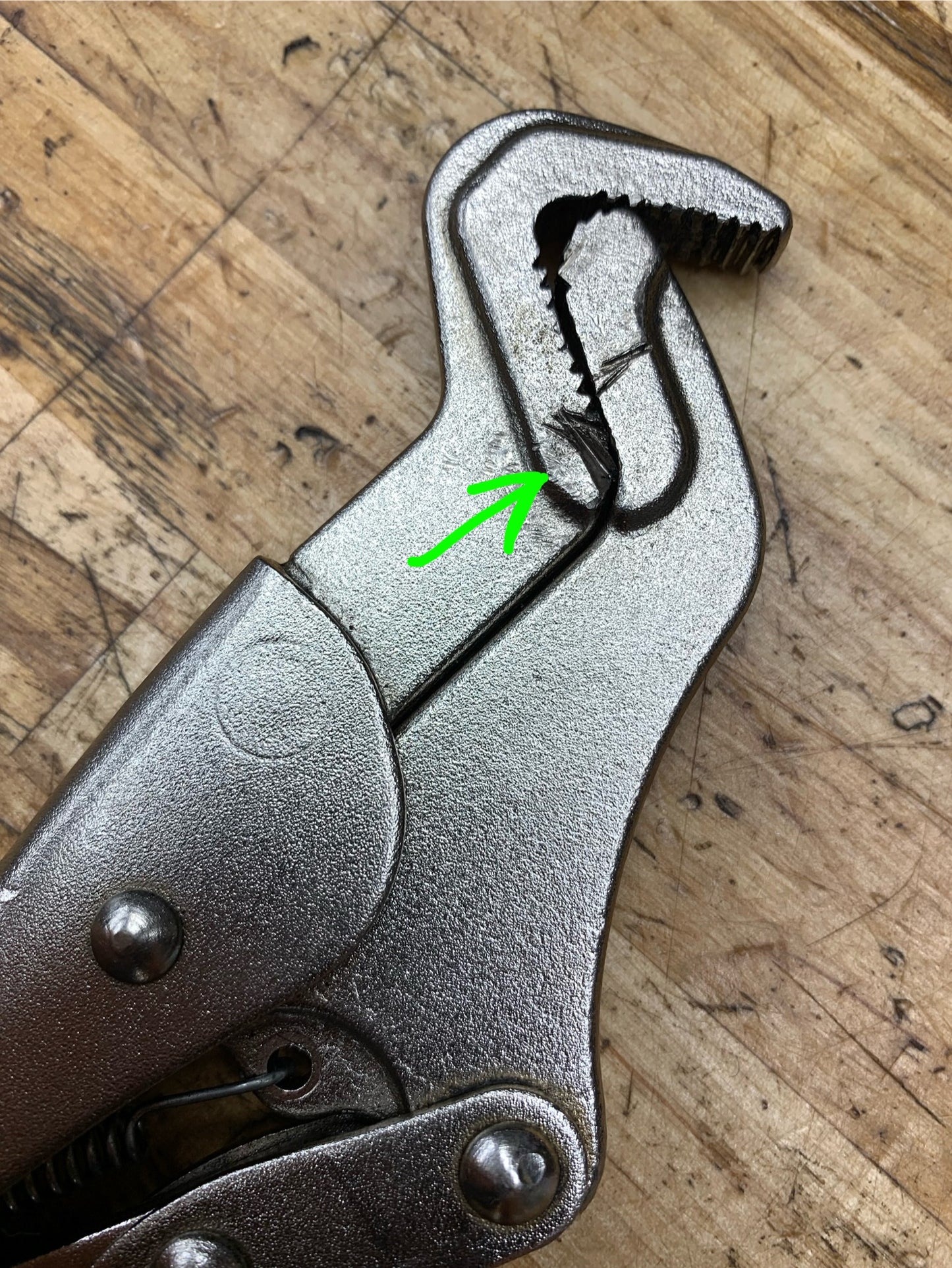 Mac Tools Parrot Nose Locking Pliers 9” PARP9