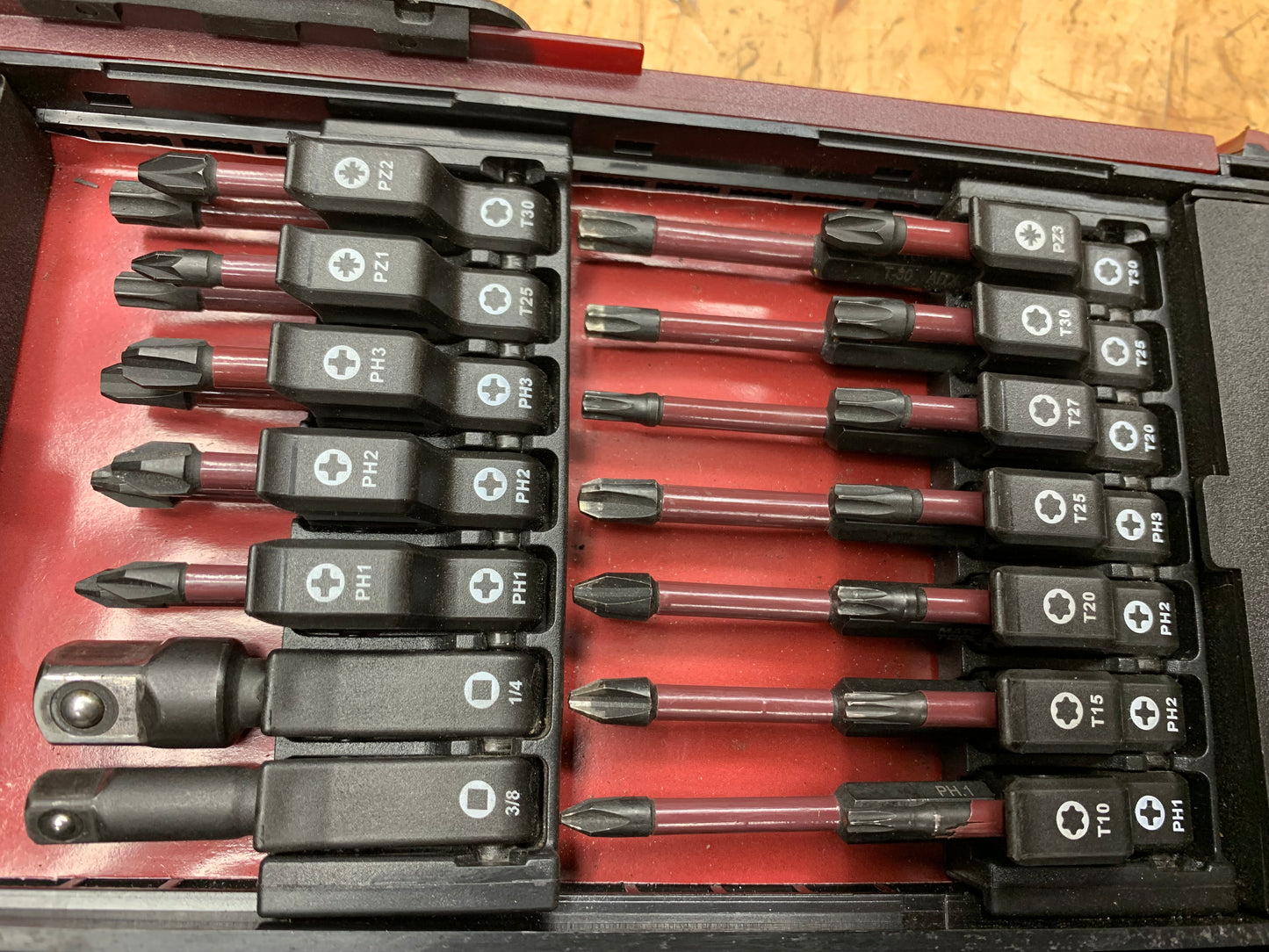 Matco Tools Hex Impact Driver Bit Master Set 33pc Case SAIP33
