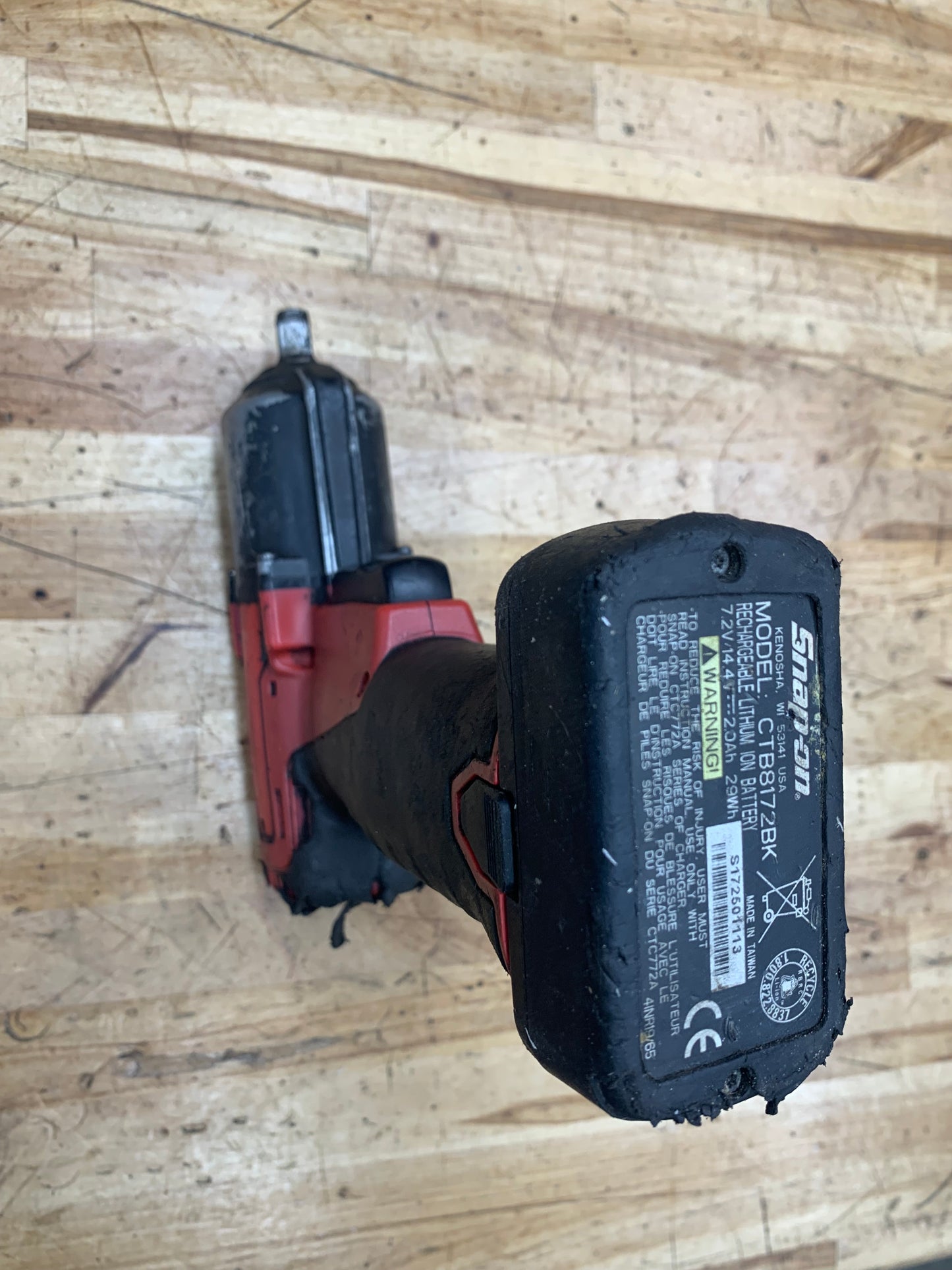 Snap On 3/8" 14.4V Impact WITH BATTERY CT761A