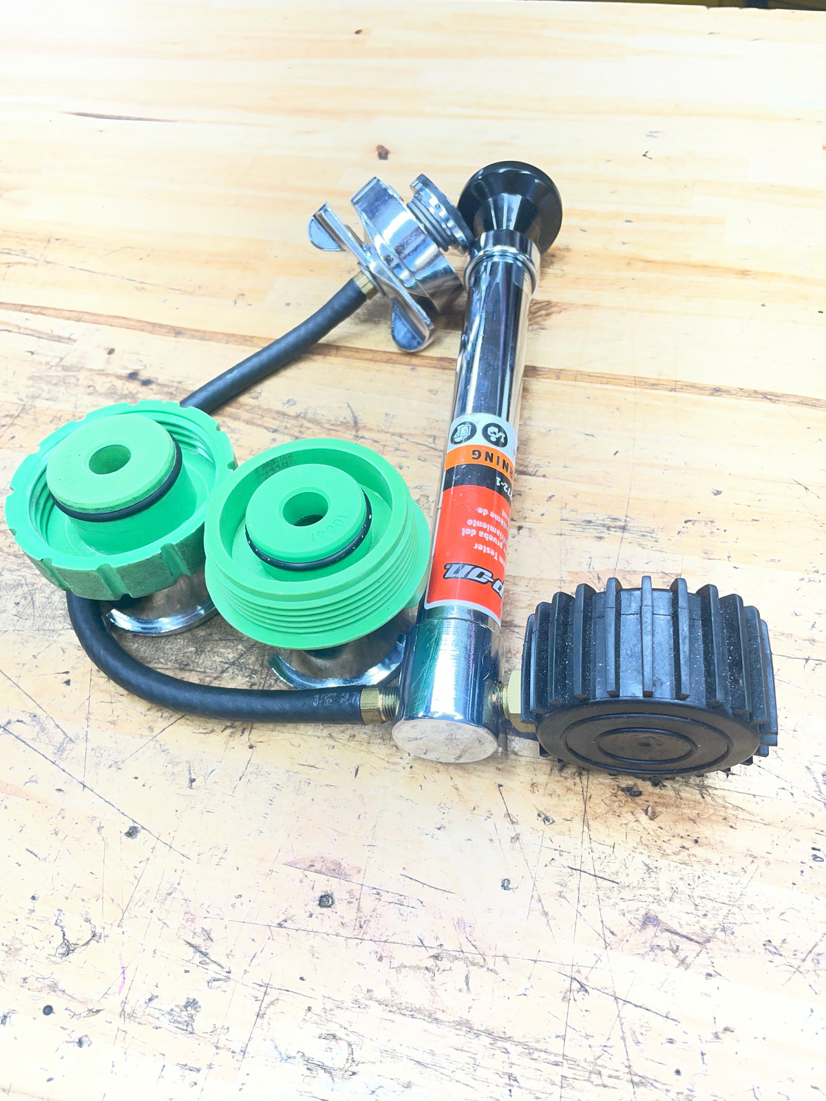 Snap On Cooling System Pressure Tester SVTS272-1