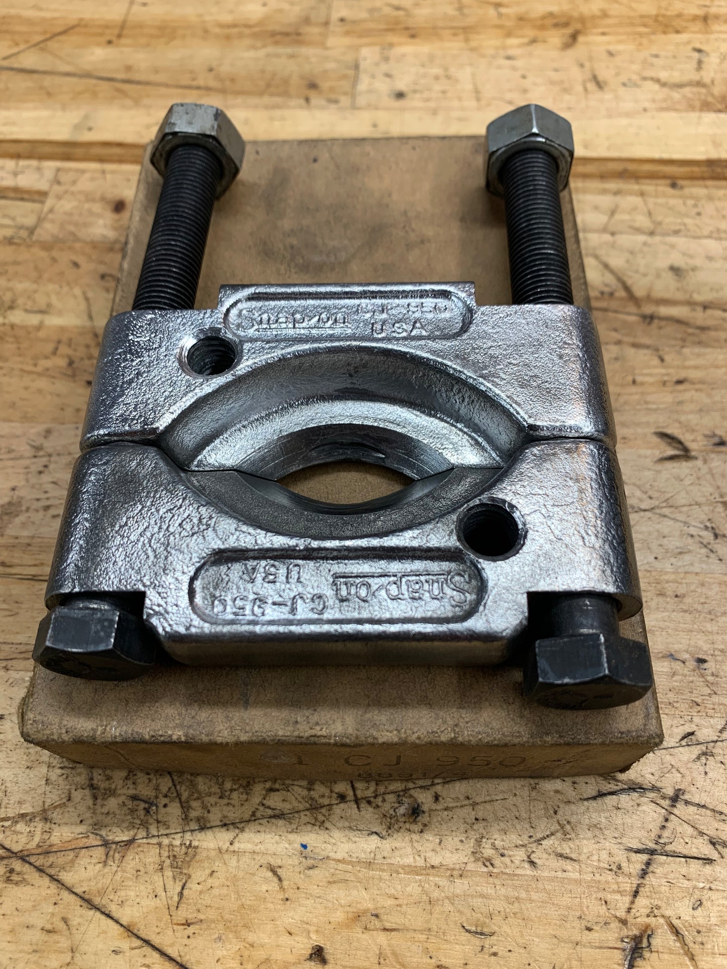 Snap On Bearing Separator 2-3/8" USA CJ950