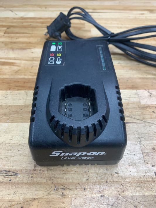 Snap On 14.4v Battery Charger CTC772A