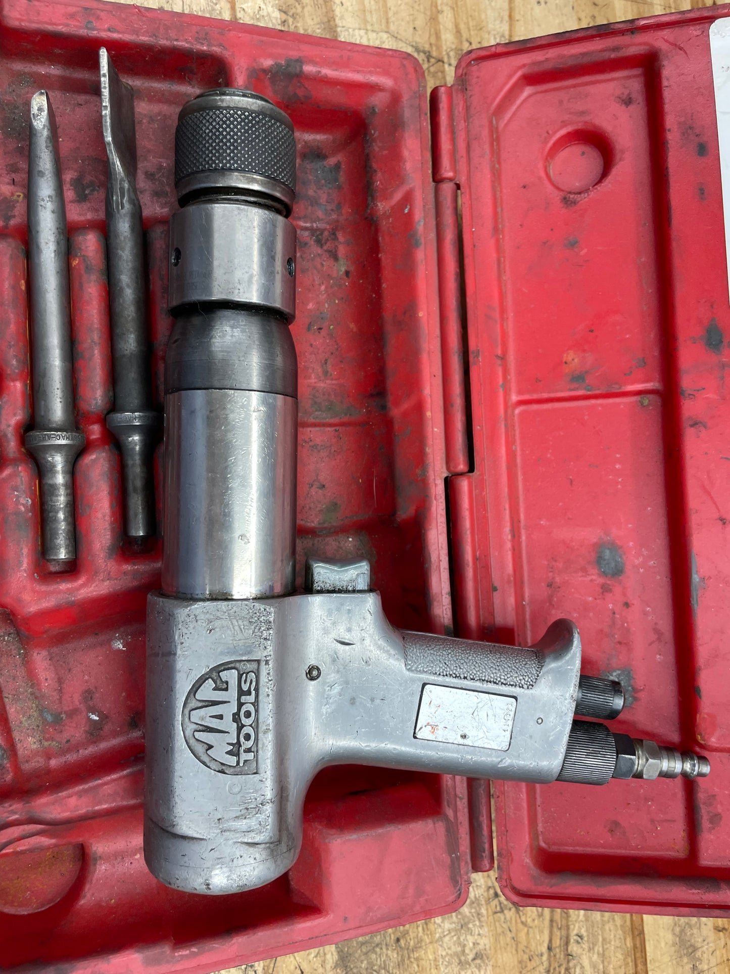 Mac Tools Medium Barrel Air Hammer Kit AH650K