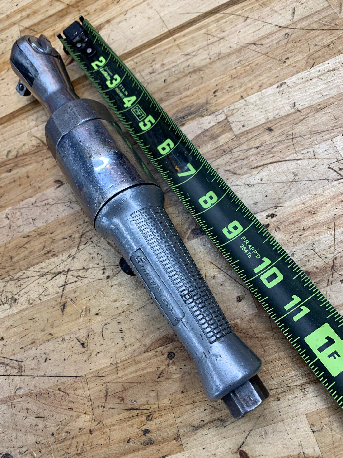 Snap On 3/8" Pneumatic Air Ratchet FAR72B
