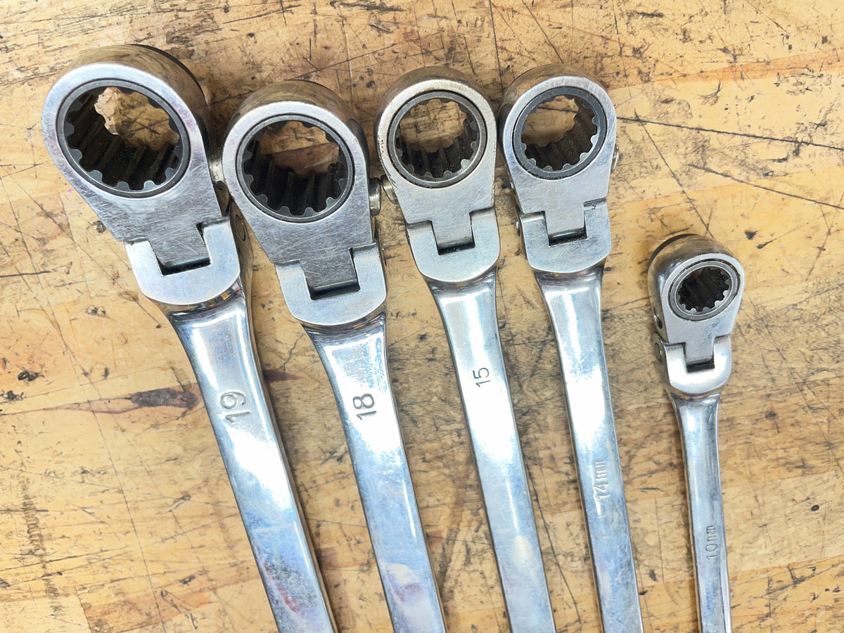 Cornwell/Platinum XL Metric Flex Head Ratcheting Wrench Set 5pc. 8-19mm