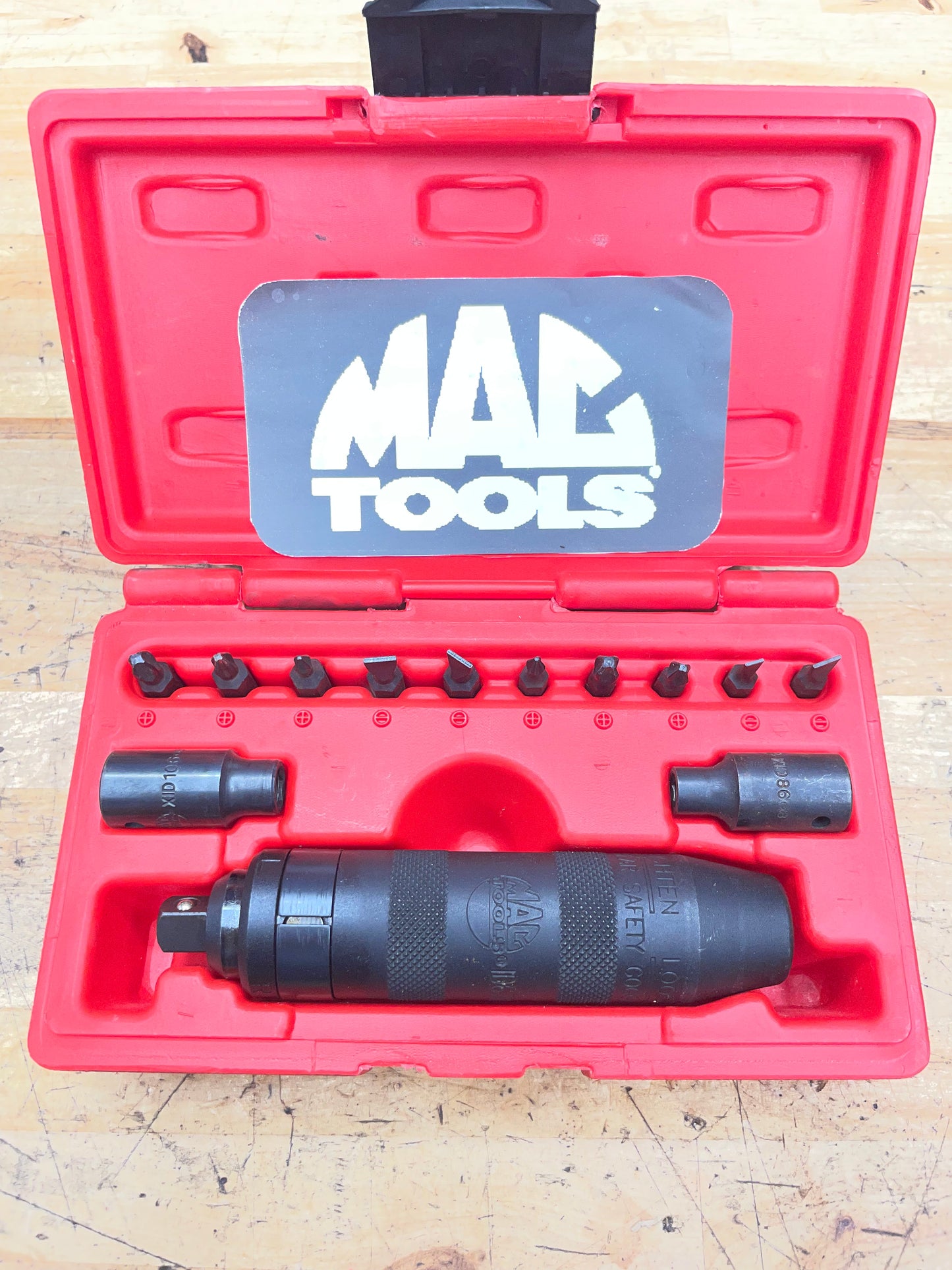 Mac Tools Manual Impact Driver Set LIKE NEW SID13BA