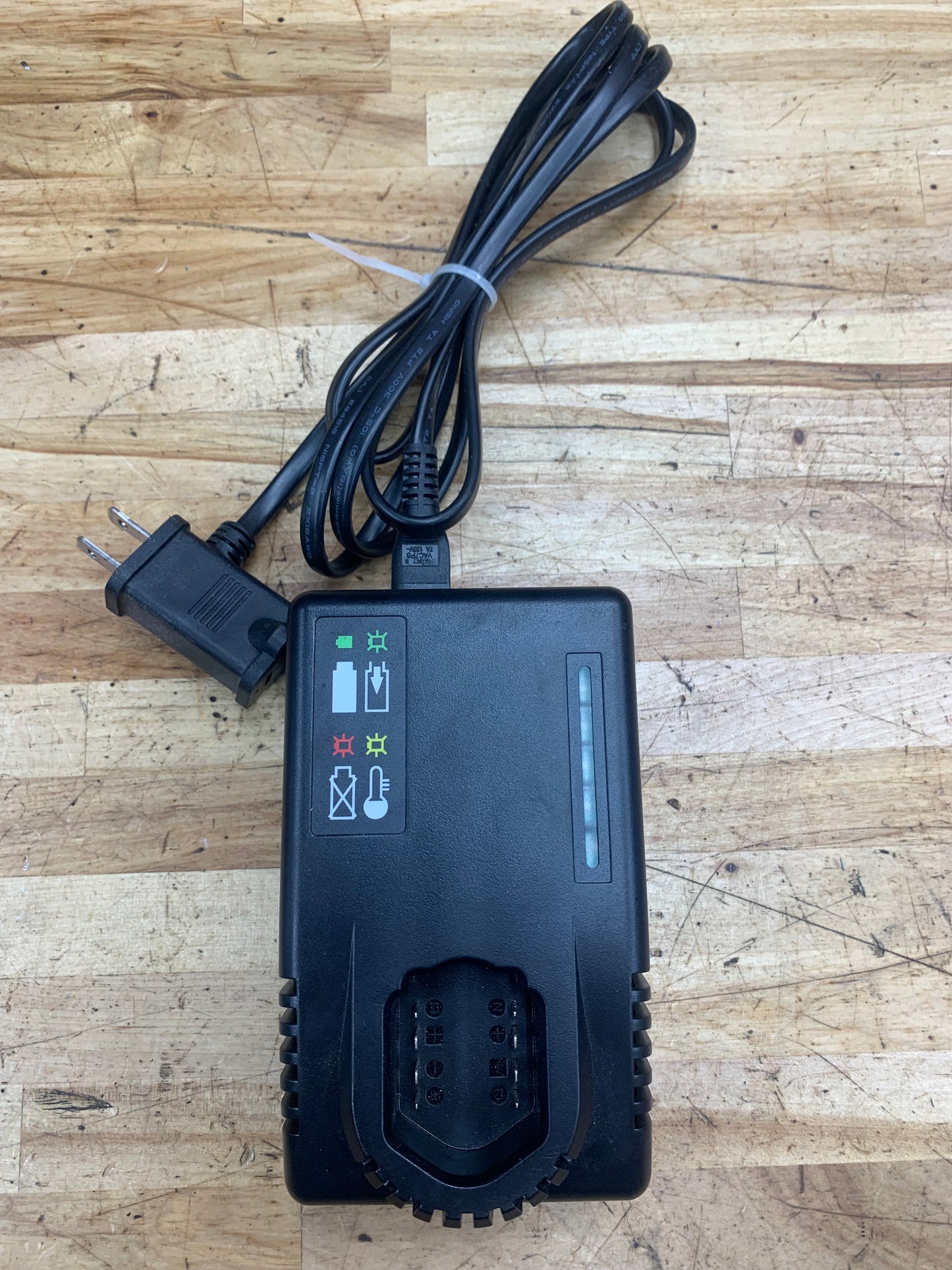 Snap On 14.4v Battery Charger CTC772A