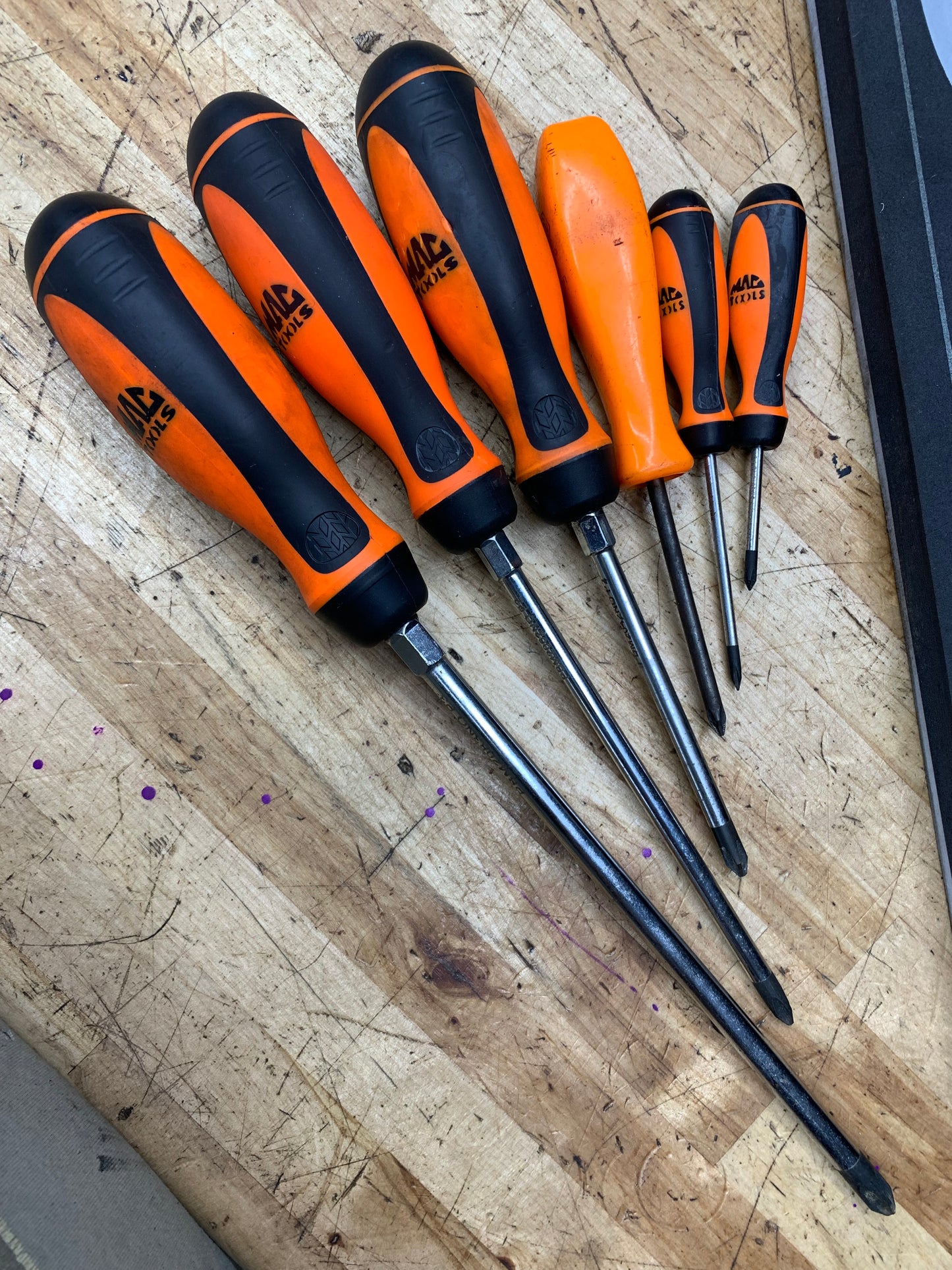 Mac Tools* Macsimizer Grip Screwdriver Set in Foam Tray 12pc SDRBM12FN