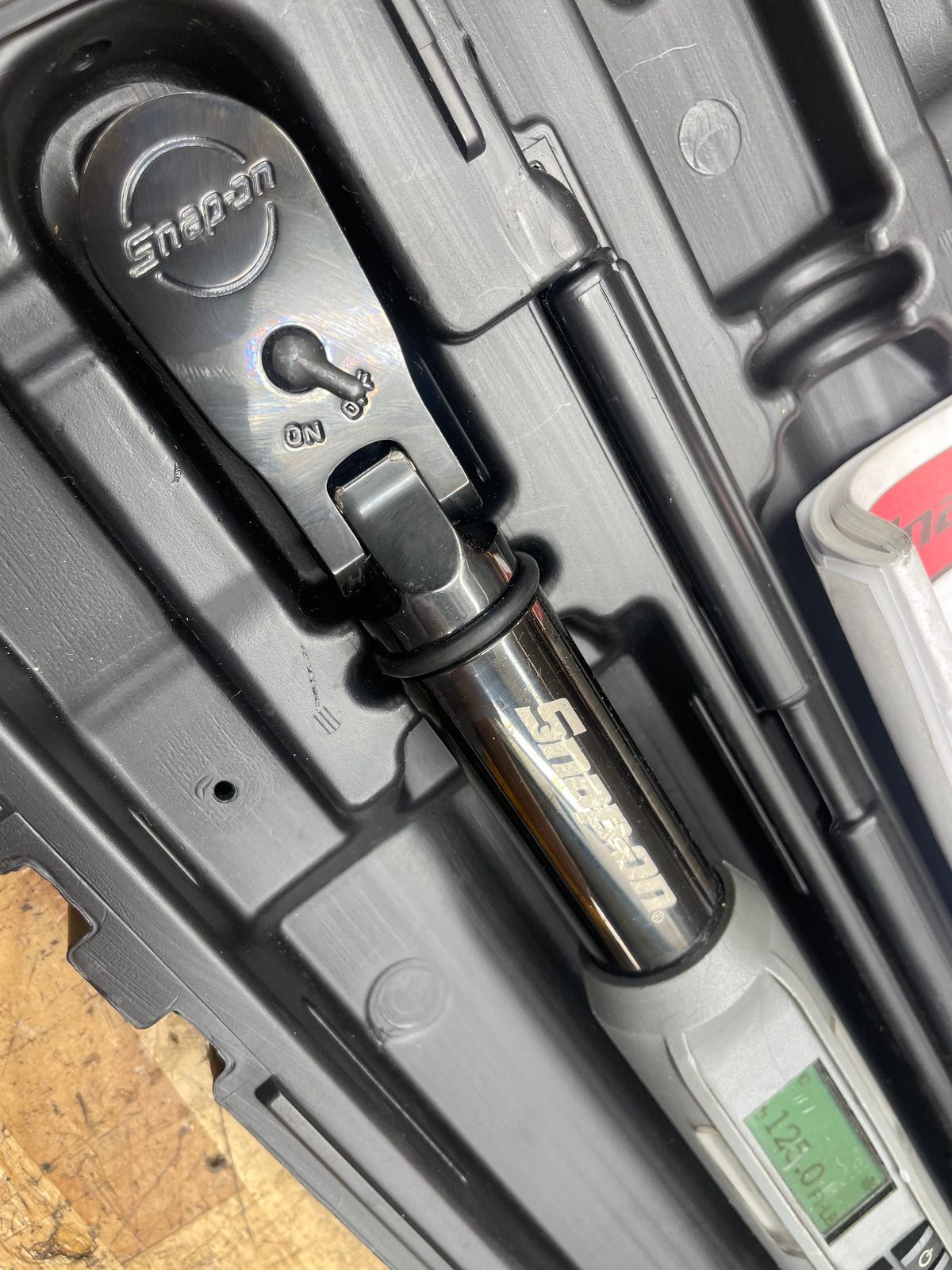 Snap On 3/8” Techangle 5-125 Ft.Lb. Digital Torque Wrench ATECH2F125VK