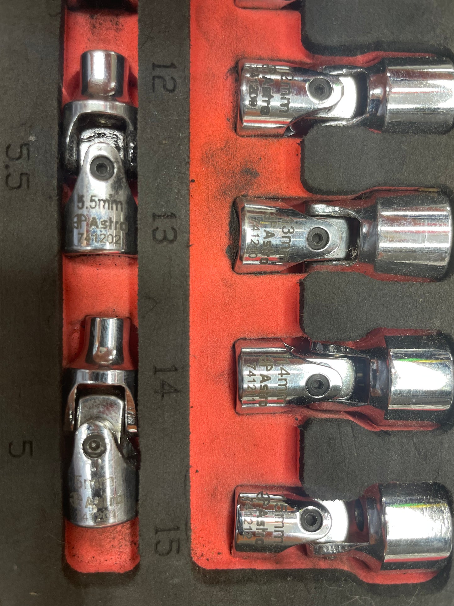 Astro Pneumatic 1/4” Metric Universal Swivel Socket Set 12pc in Foam 7412