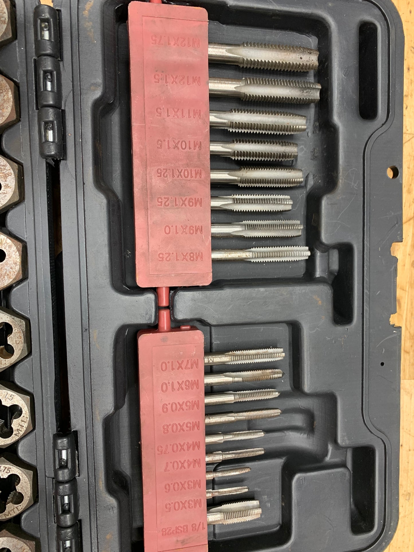 Matco Metric Tap and Die Kit COMPLETE 40MTDS