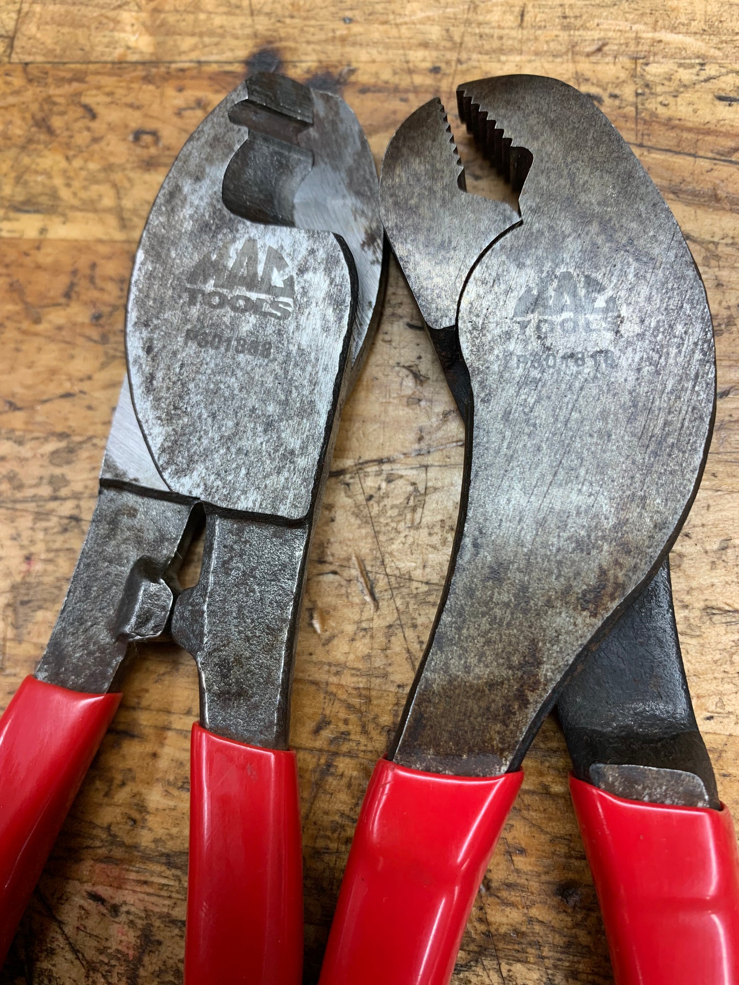 Mac Tools Battery Plier Set: Cable Cutters, Terminal Pliers