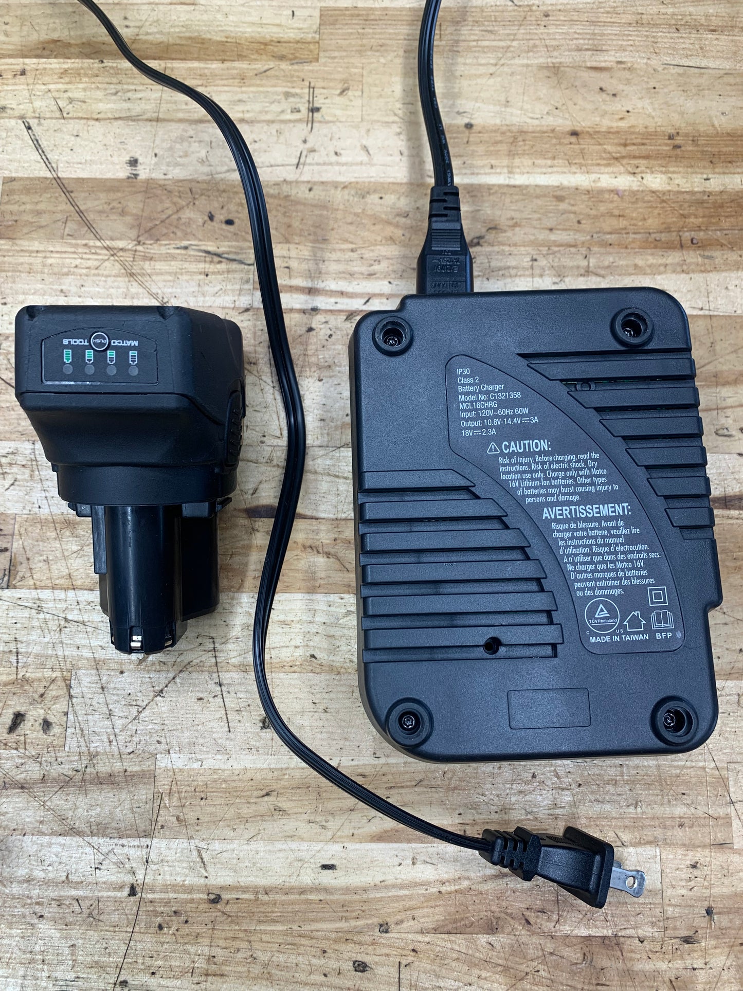 Matco 16v Charger WITH BATTERY 5RY135043