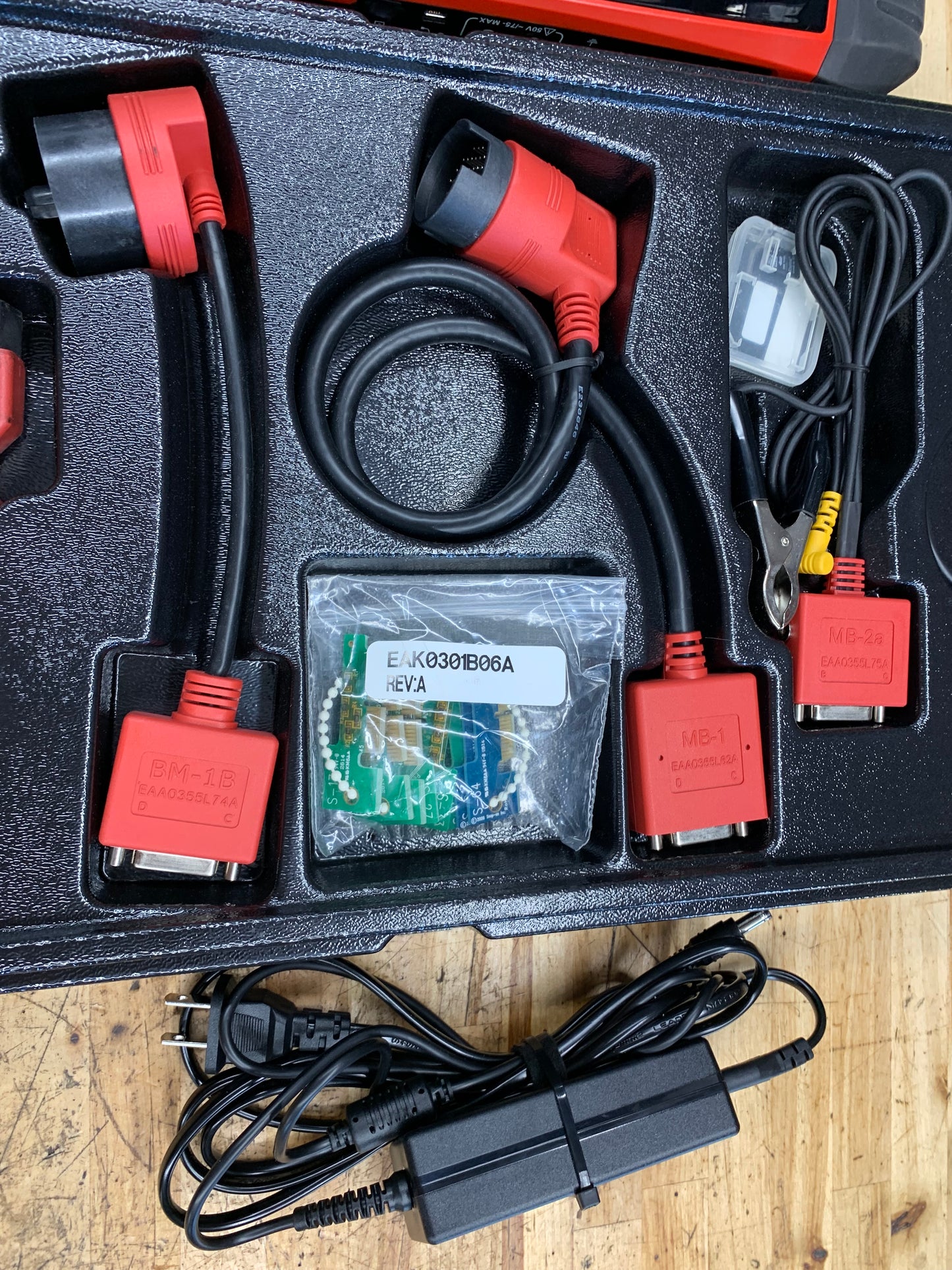 Snap On Modis Ultra Scan Tool OSCILLOSCOPE & European OBD Adapter Tray Set EEMS328