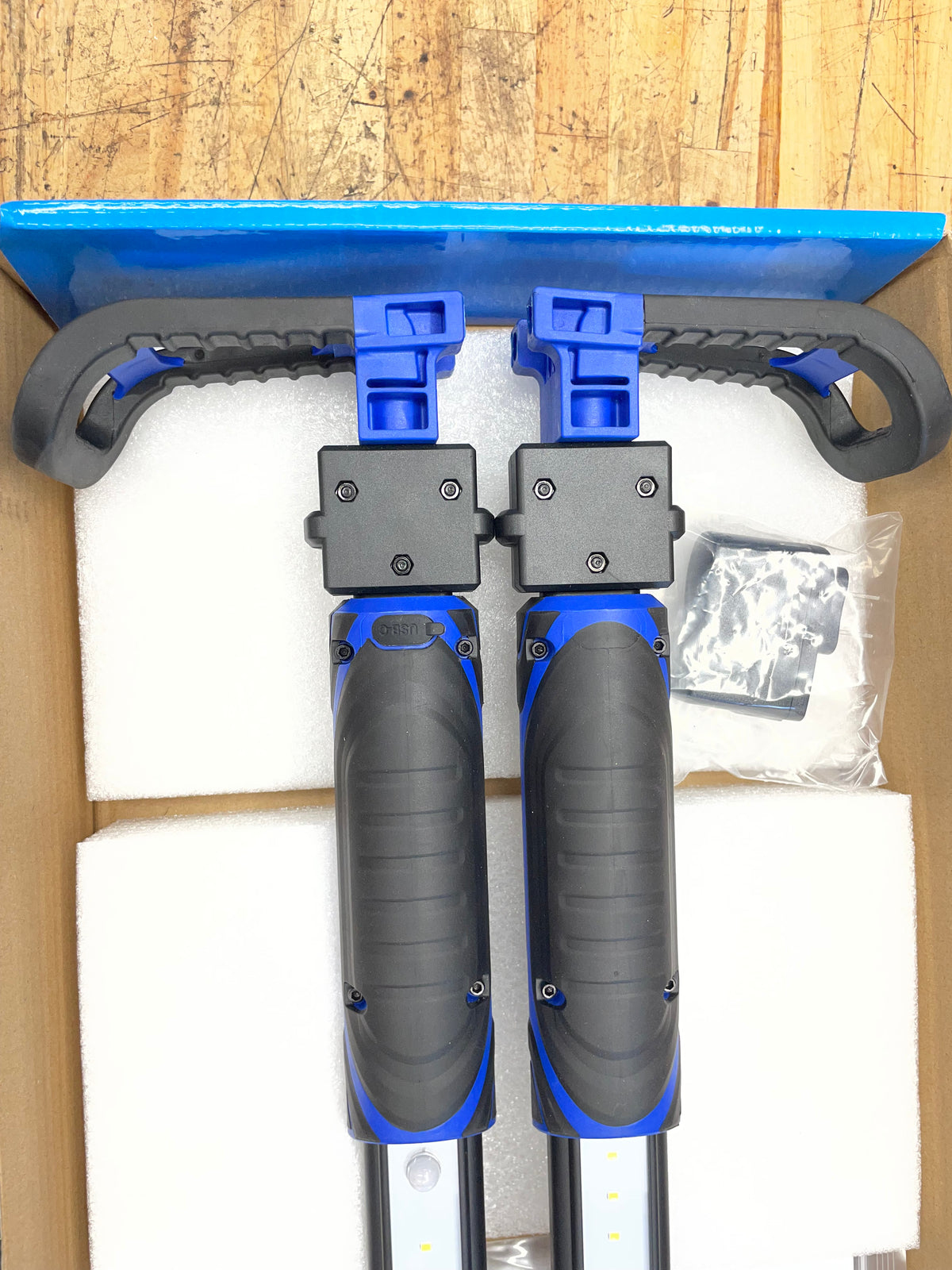 Cornwell Blue Ion Foldable Underhood Rechargeable Work Light CBI1003