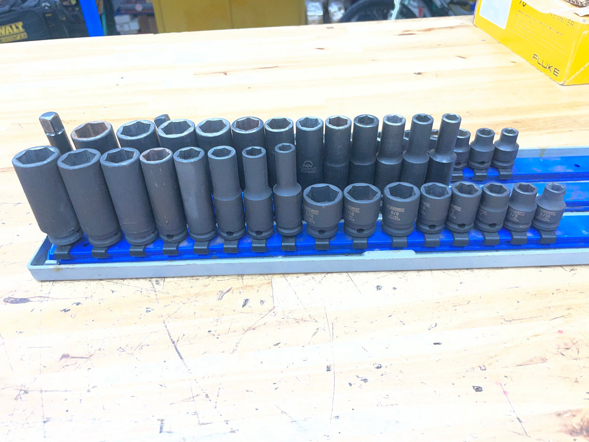 Expert by Mac Tools 3/8” Metric & SAE Deep Impact Socket Set 42pc With Tray E041643