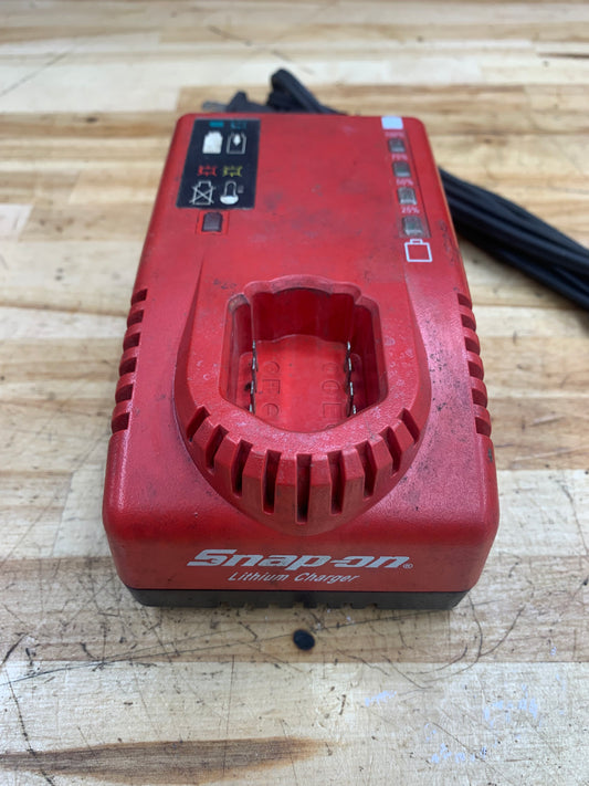 Snap On 14.4v Battery Charger CTC772
