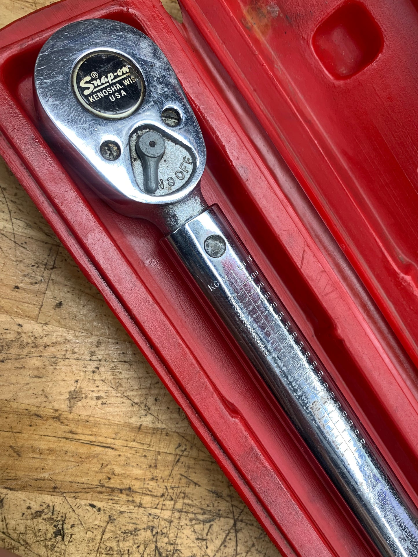 Snap On 1/2” Click Style Torque Wrench 30-200 Ft Lb. USA QJR3200B