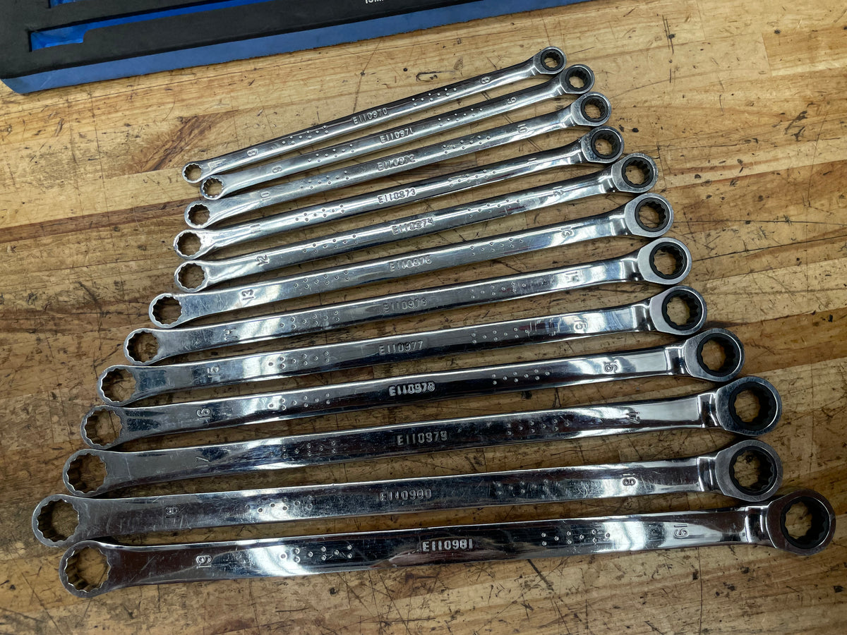 Expert by Mac Tools Metric Extra Long Ratcheting Box Wrench Set 8-19mm 12pc E111120