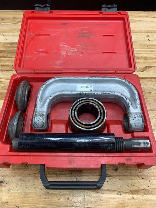 Mac Tools Ball Joint Press BJ7025M
