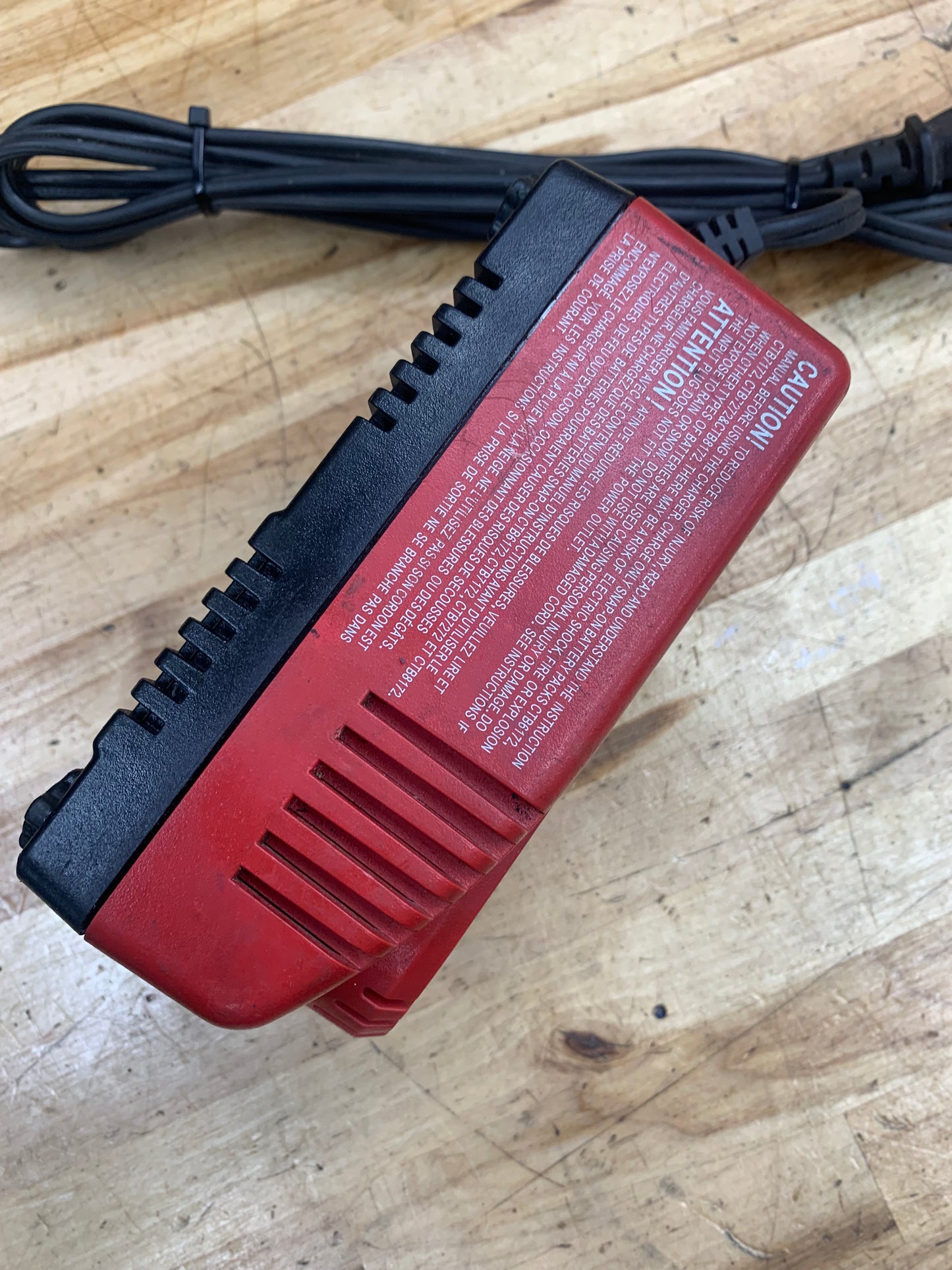 Snap On 14.4v Battery Charger CTC772