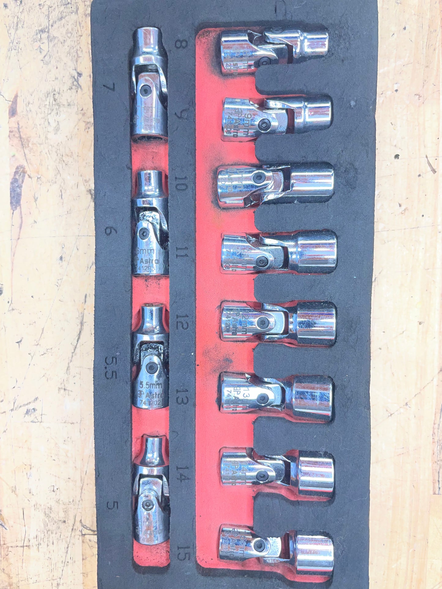 Astro Pneumatic 1/4” Metric Universal Swivel Socket Set 12pc in Foam 7412