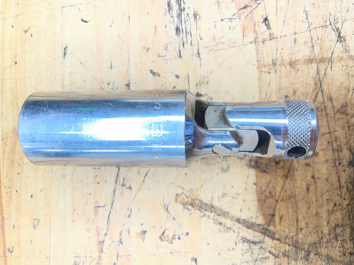 Snap On 13/16” Spark Plug Swivel  Socket USA S9704KFUA