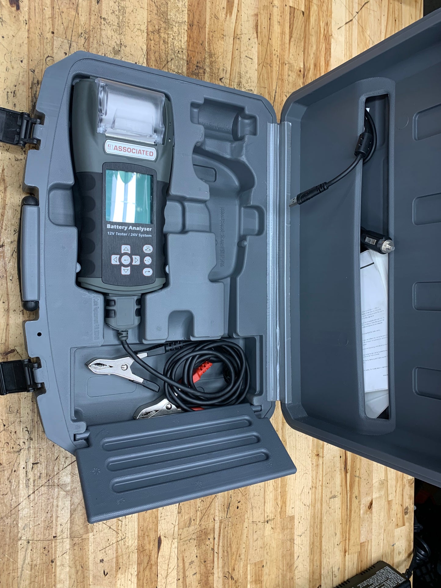 Associated Battery Tester Analyzer 12v & 24v Batteries 12-2415