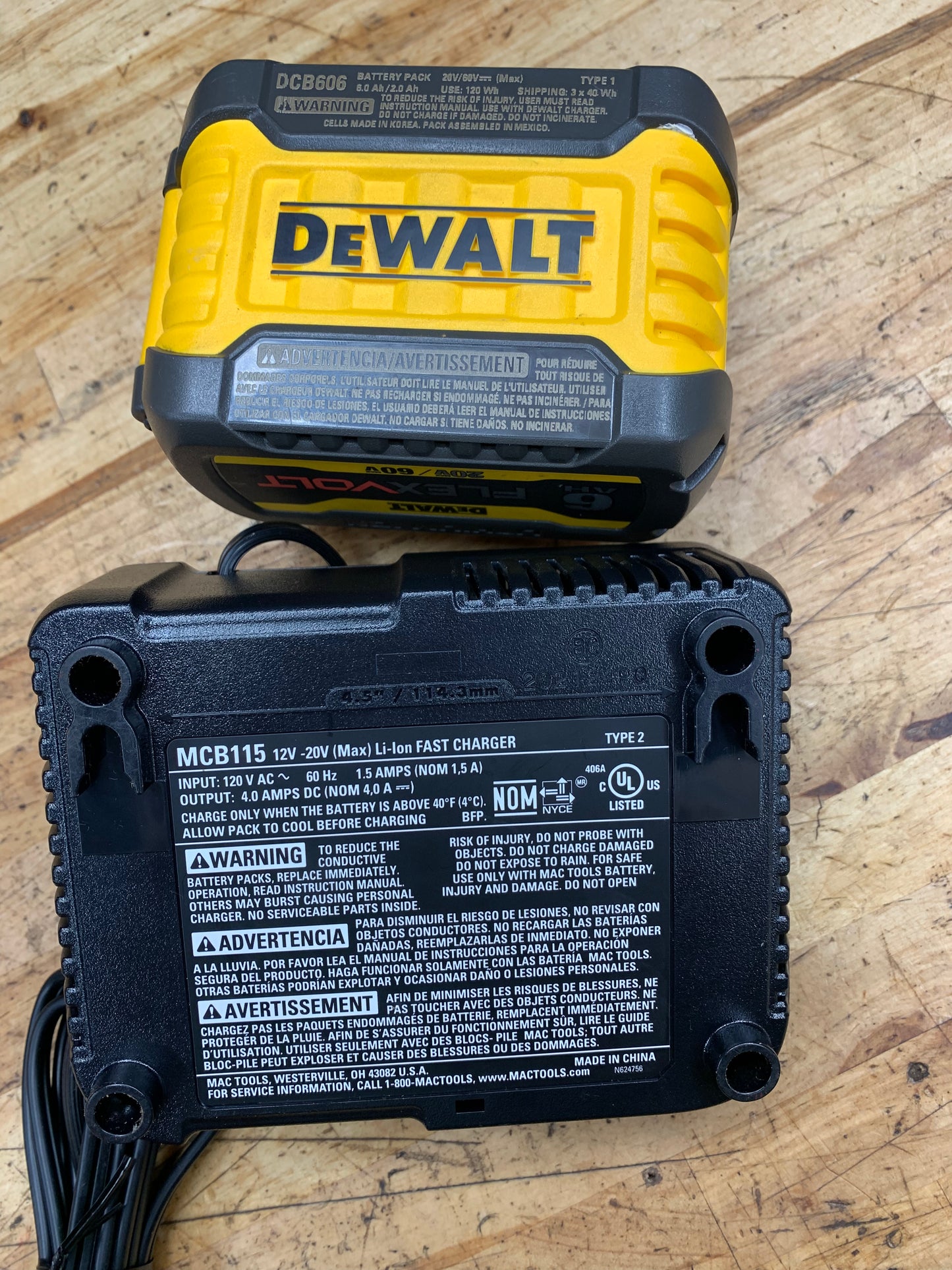 Mac Tools 12v/20v Battery Charger WITH 6ah FLEX VOLT BATTERY MCB115
