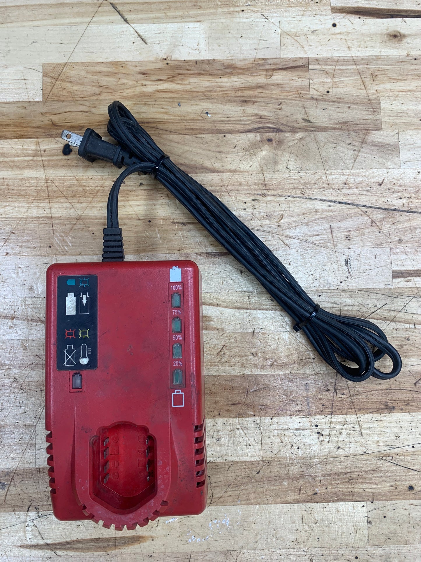 Snap On 14.4v Battery Charger CTC772