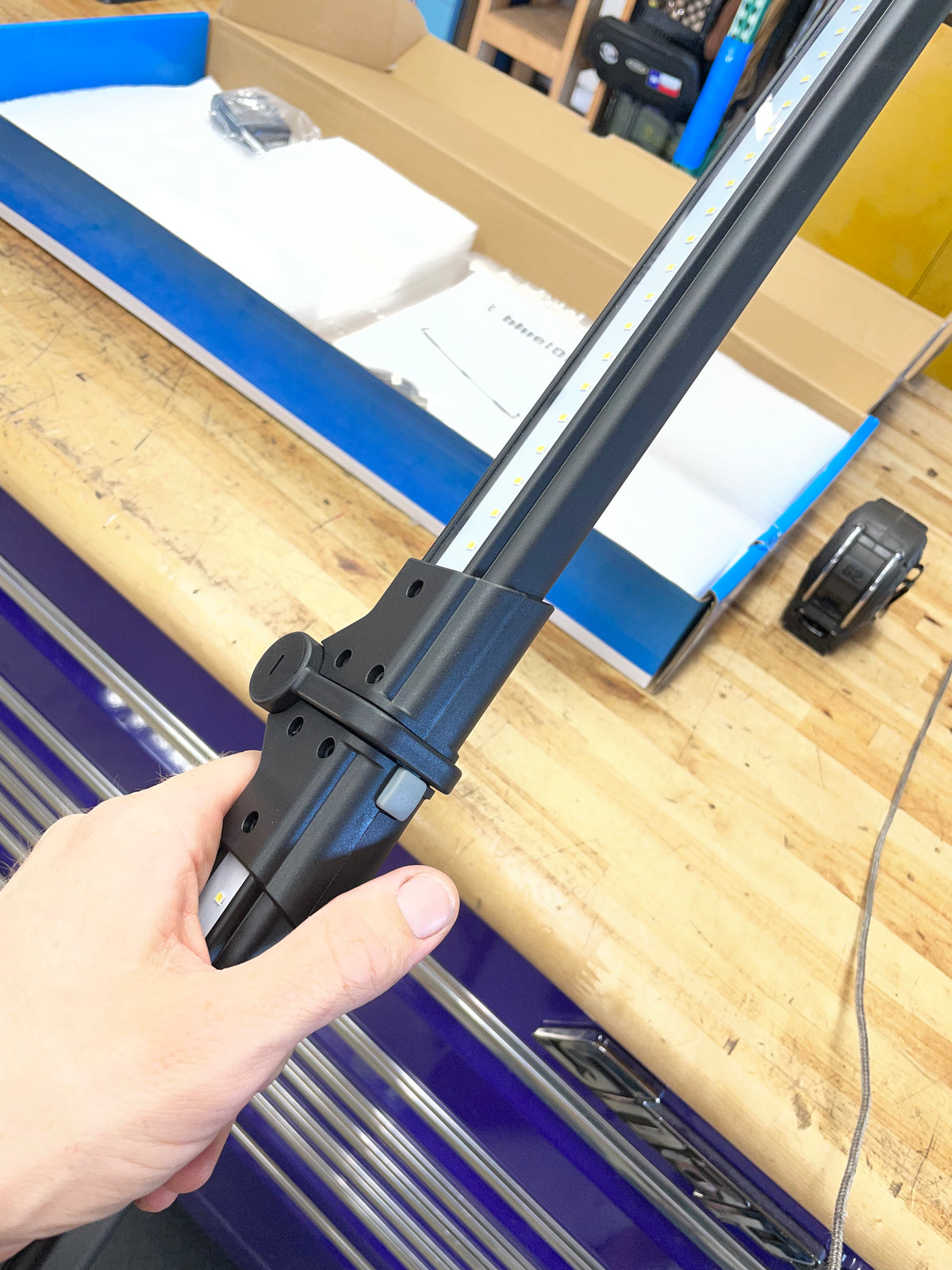 Cornwell Blue Ion Foldable Underhood Rechargeable Work Light CBI1003