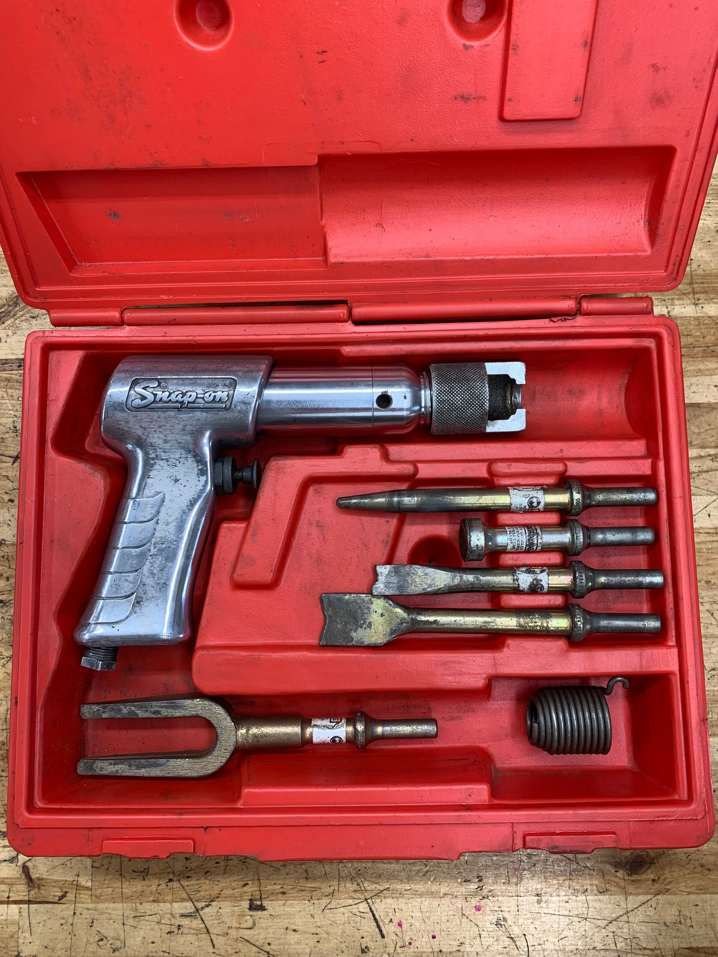 Snap On Air Hammer Kit w/ Attachments USA  PH50C