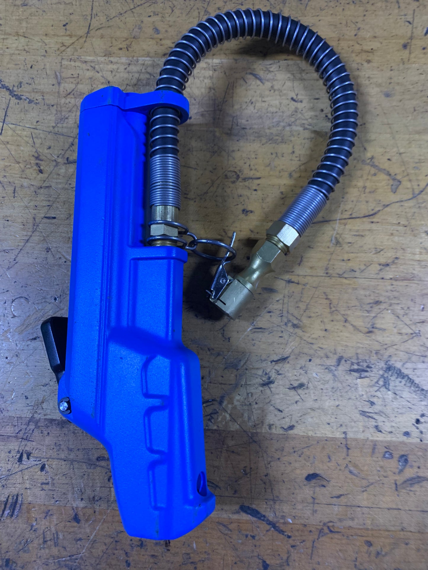 Matco Digital Tire Inflator Gauge, Aluminum Body MATDTHDB