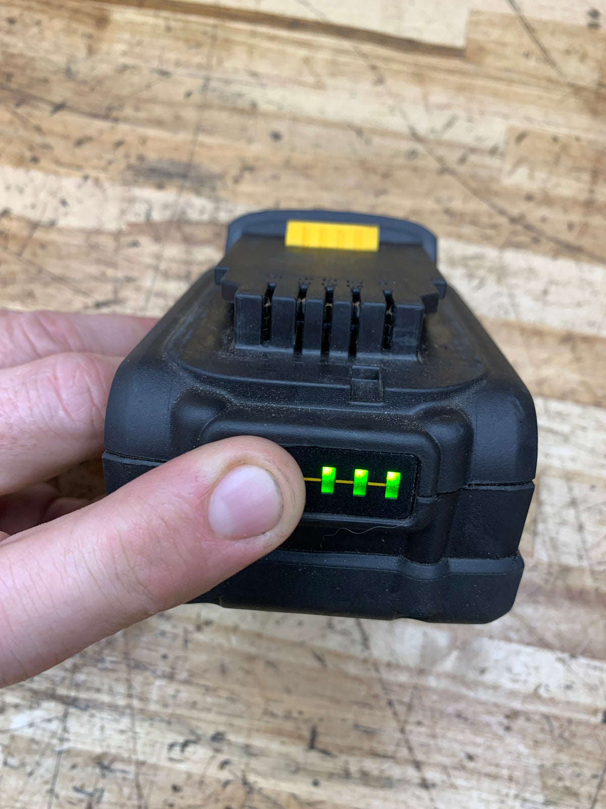 Dewalt 20V Oil Resistant 5aH Battery Pack DCB205G