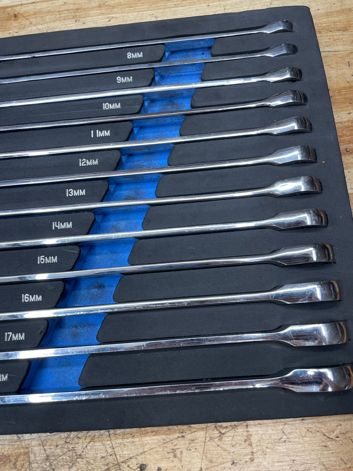 Expert by Mac Tools Metric Extra Long Ratcheting Box Wrench Set 8-19mm 12pc E111120