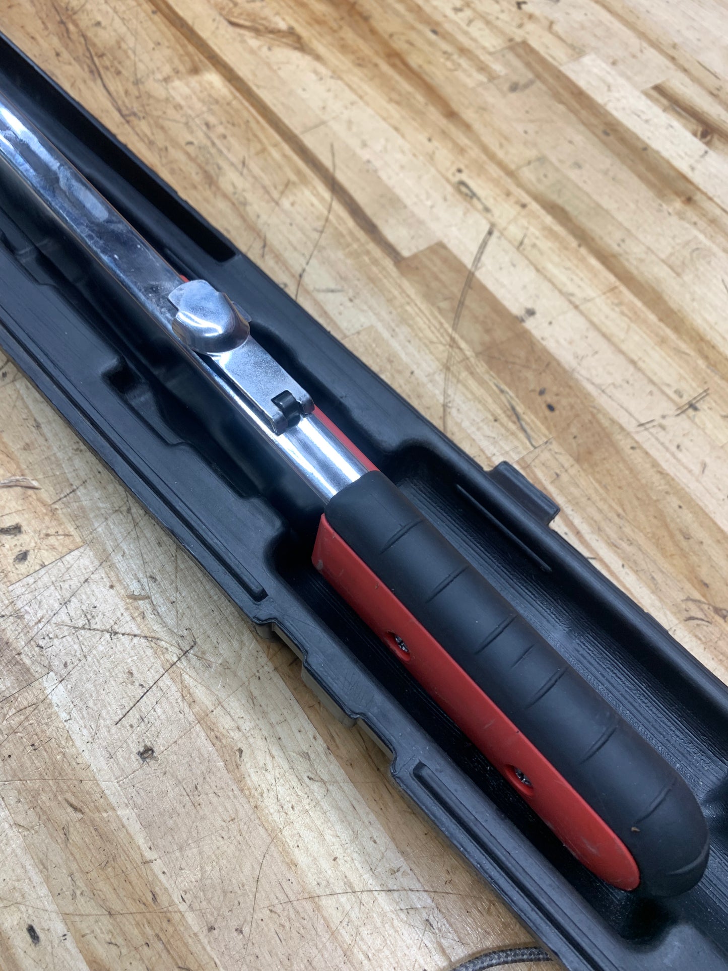 Snap On 1/2" Torque Wrench 40-250 it Ib USA TQFR250E