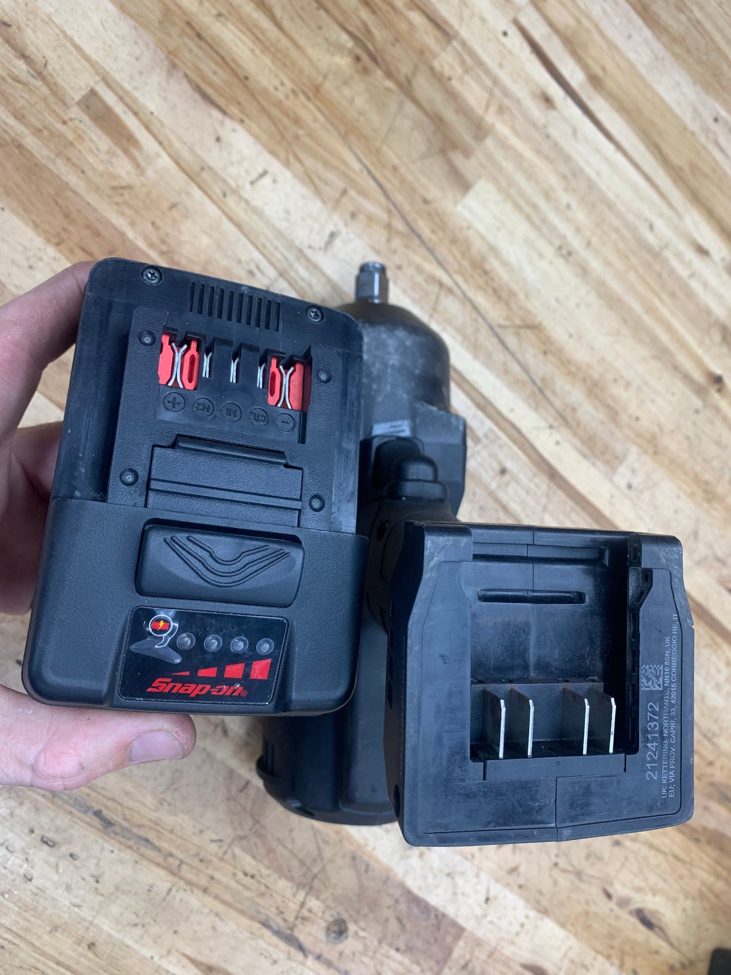 Snap On 1/2” Impact Monster Lithium 18v WITH BATTERY CT9080BK