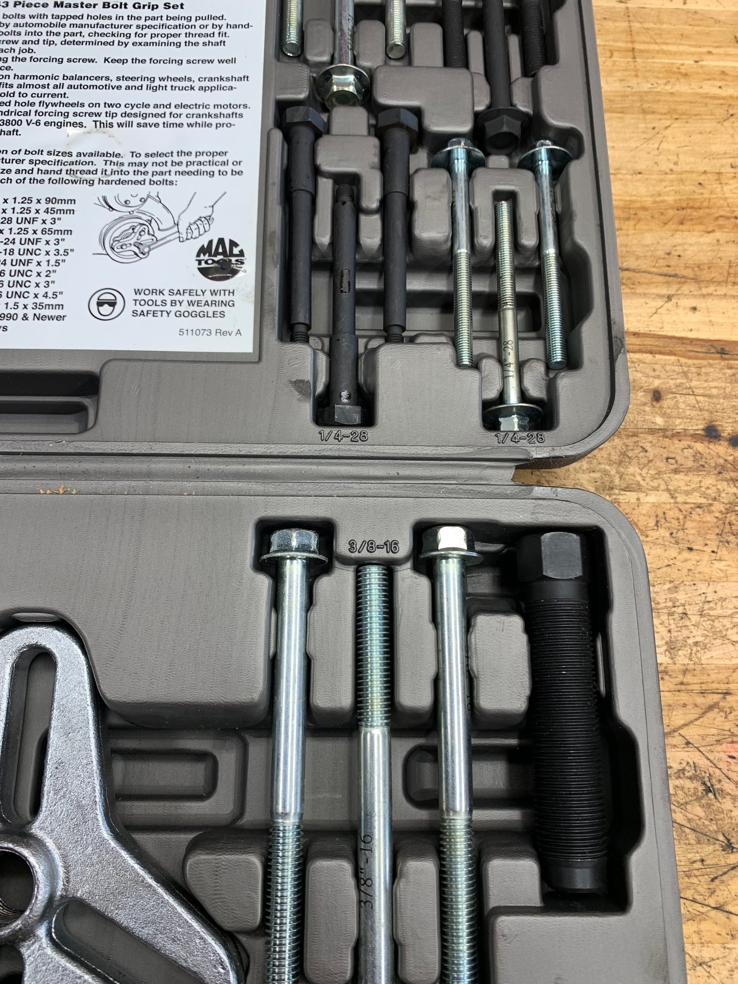 Mac Deluxe Master Bolt Grip Puller Kit LIKE NEW STP600
